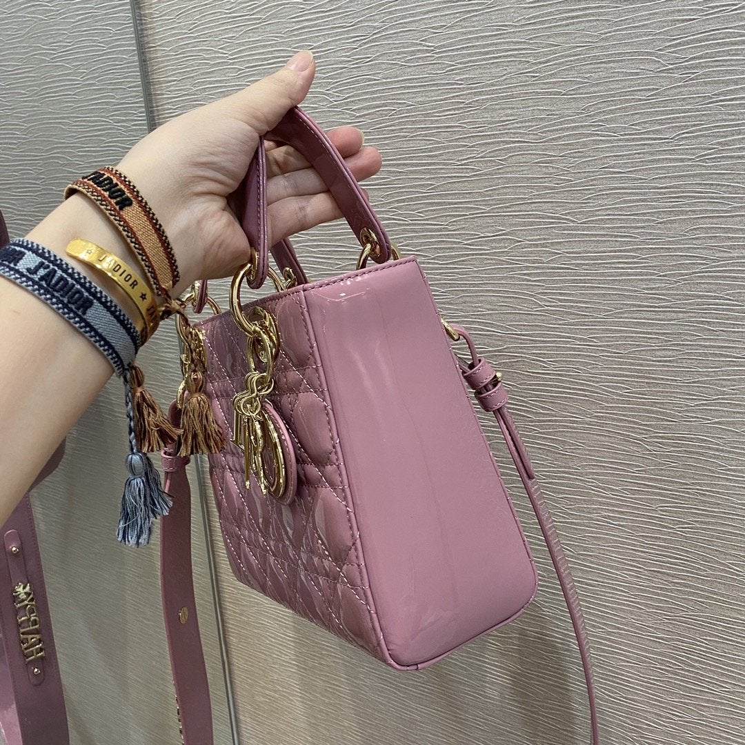 DIOR MEDIUM ULTRAMATTE BAG 20 PINK PATENT CALFSKIN