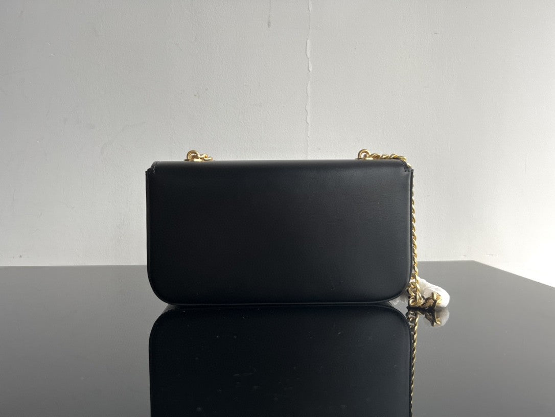 Celine CLASSIC TRIOMPHE 20 BLACK CALFSKIN GOLD HARDWARE