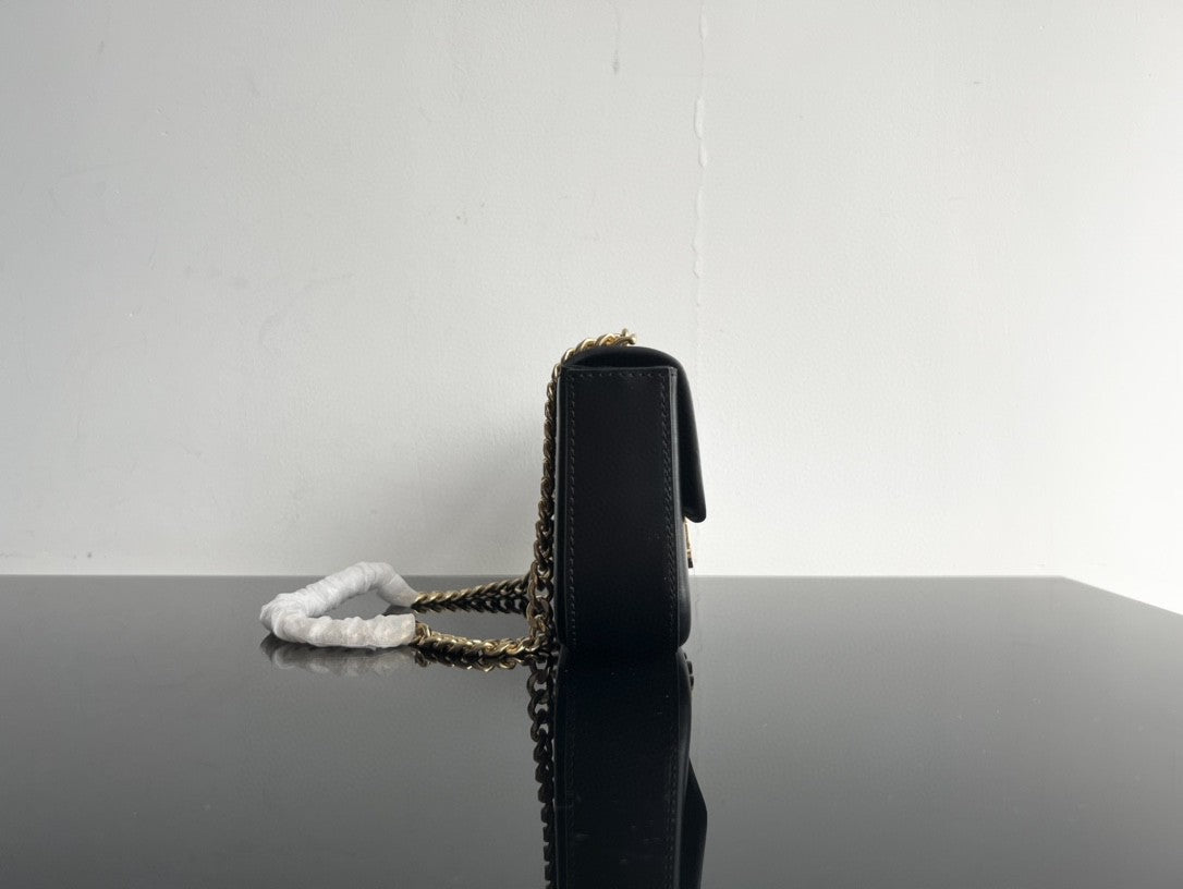Celine CLASSIC TRIOMPHE 20 BLACK CALFSKIN GOLD HARDWARE