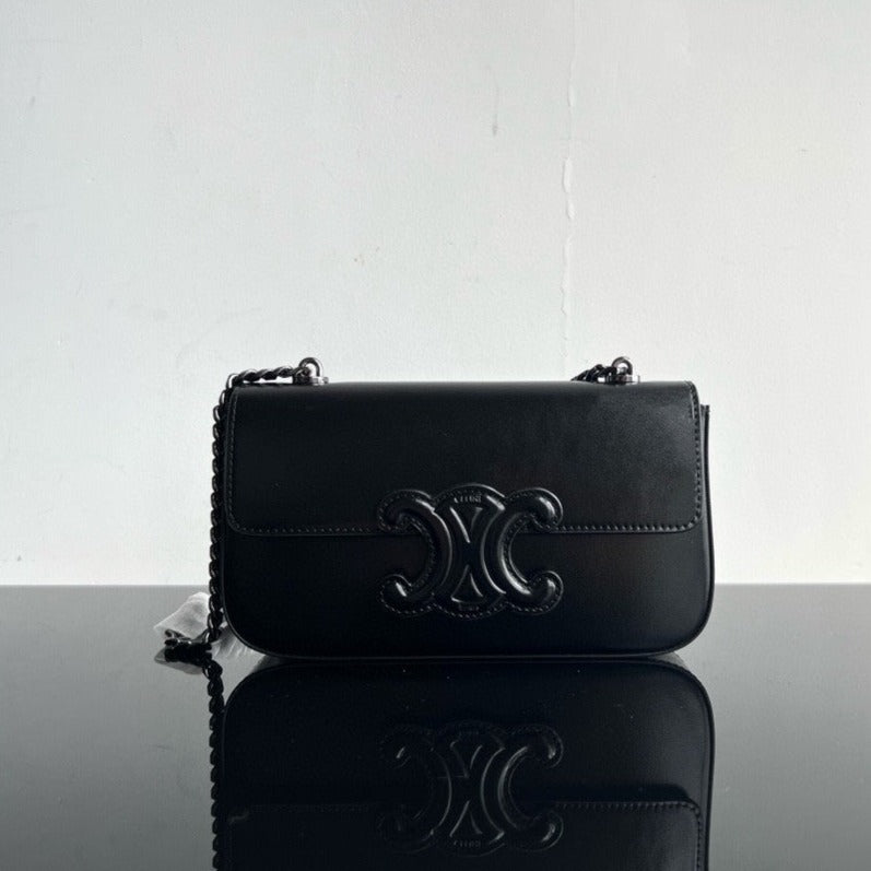 Celine CUIR TRIOMPHE 20 ALL BLACK CALFSKIN