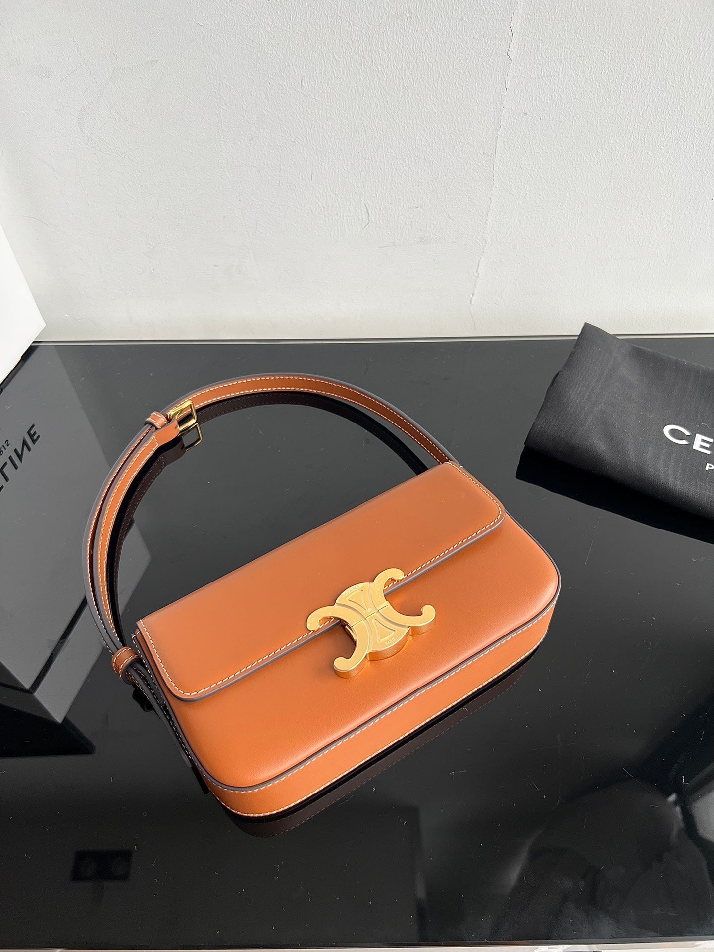 Celine CLASSIC TRIOMPHE 20 BROWN CALFSKIN GOLD HARDWARE