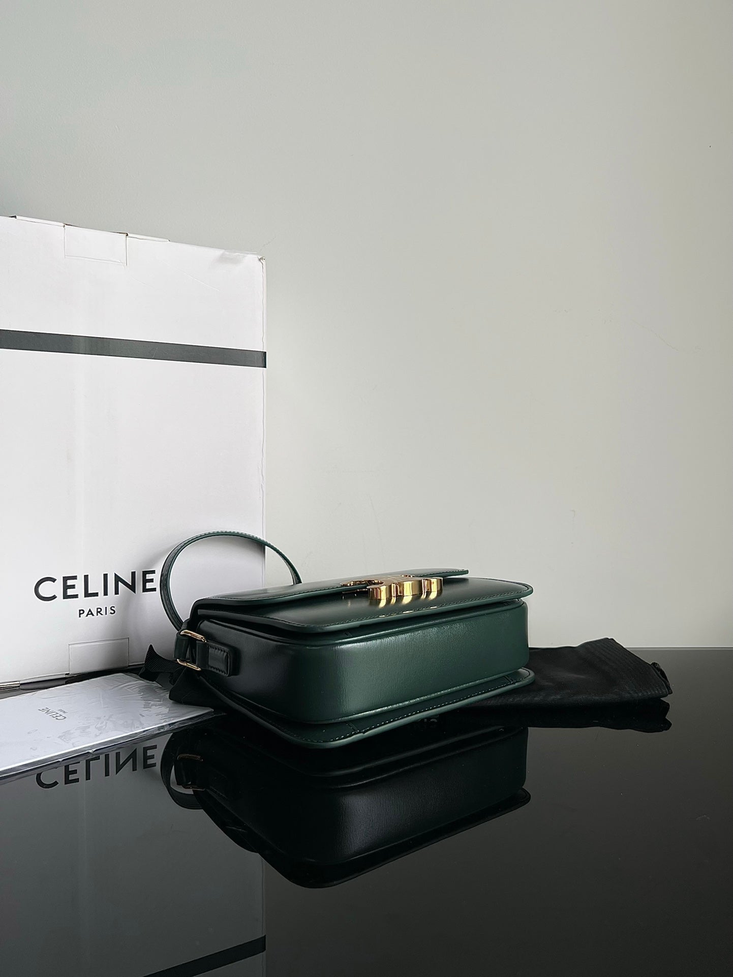 Celine TEEN TRIOMPHE 18 GREEN CALFSKIN