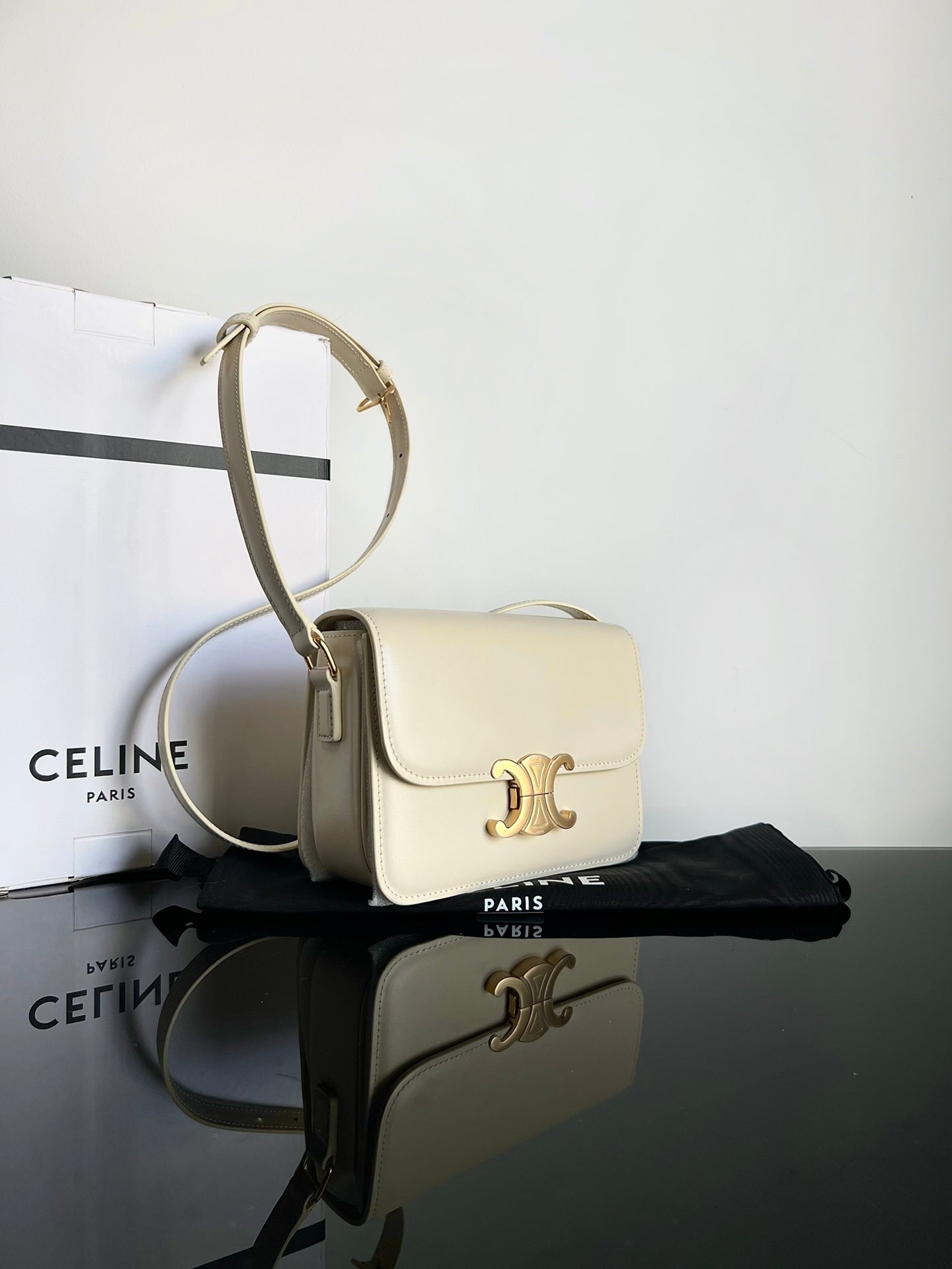 Celine TEEN TRIOMPHE 18 CREAM CALFSKIN