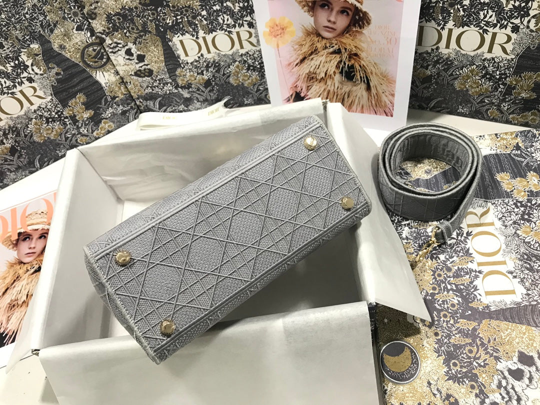 DIOR MEDIUM LADY D-LITE 24 GRAY CANNAGE EMBROIDERY