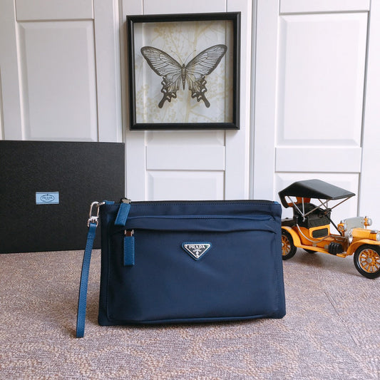 PRADA CLUTCH 28 IN NAVY BLUE RE-NYLON