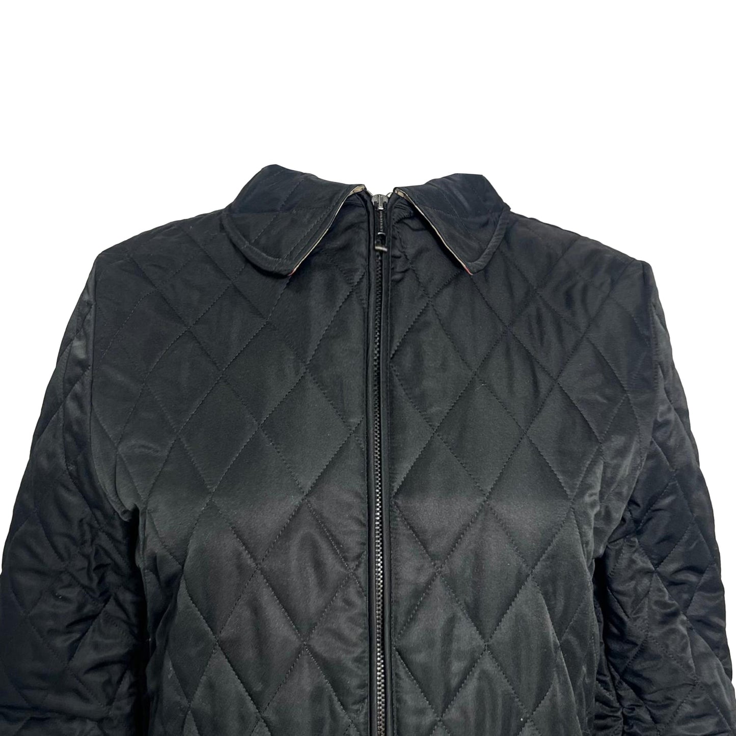 Burberry Brit Quilted Zipped Down Jacket in Black Polyester