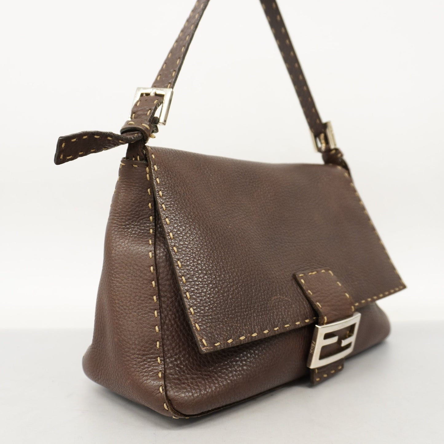 FENDIAuth Selleria Mamma Bucket Women's Leather Handbag Brown