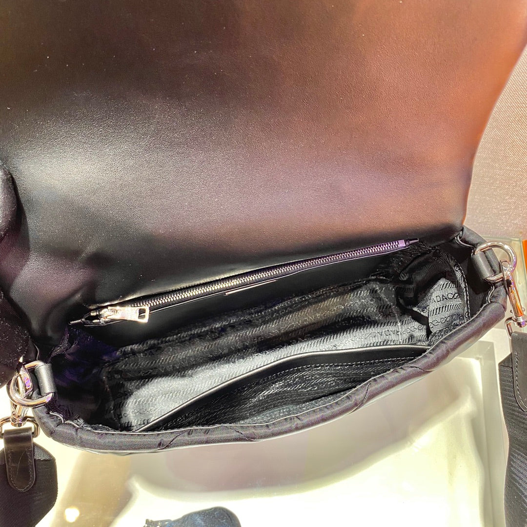 PRADA LARGE FLAP BAG 28 IN BLACK TRIANGULAR QUILTED PATTERN RE-NYLON
