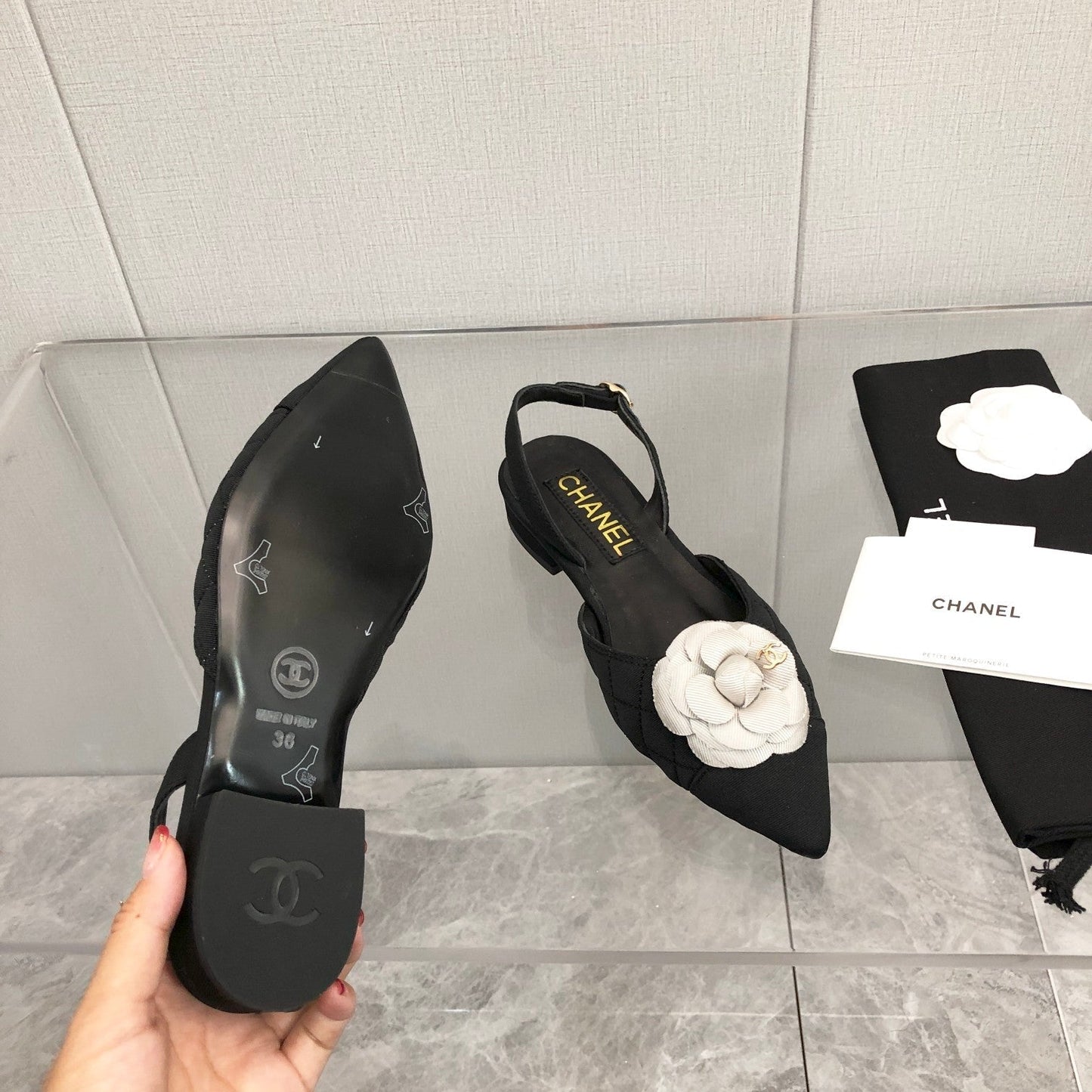 CHANEL 25C 2CM Slingback Flats Black White Fabric 213237