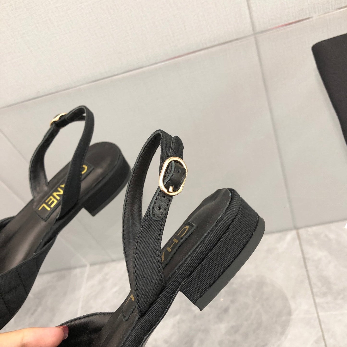 CHANEL 25C 2CM Slingback Flats Black Fabric 213238