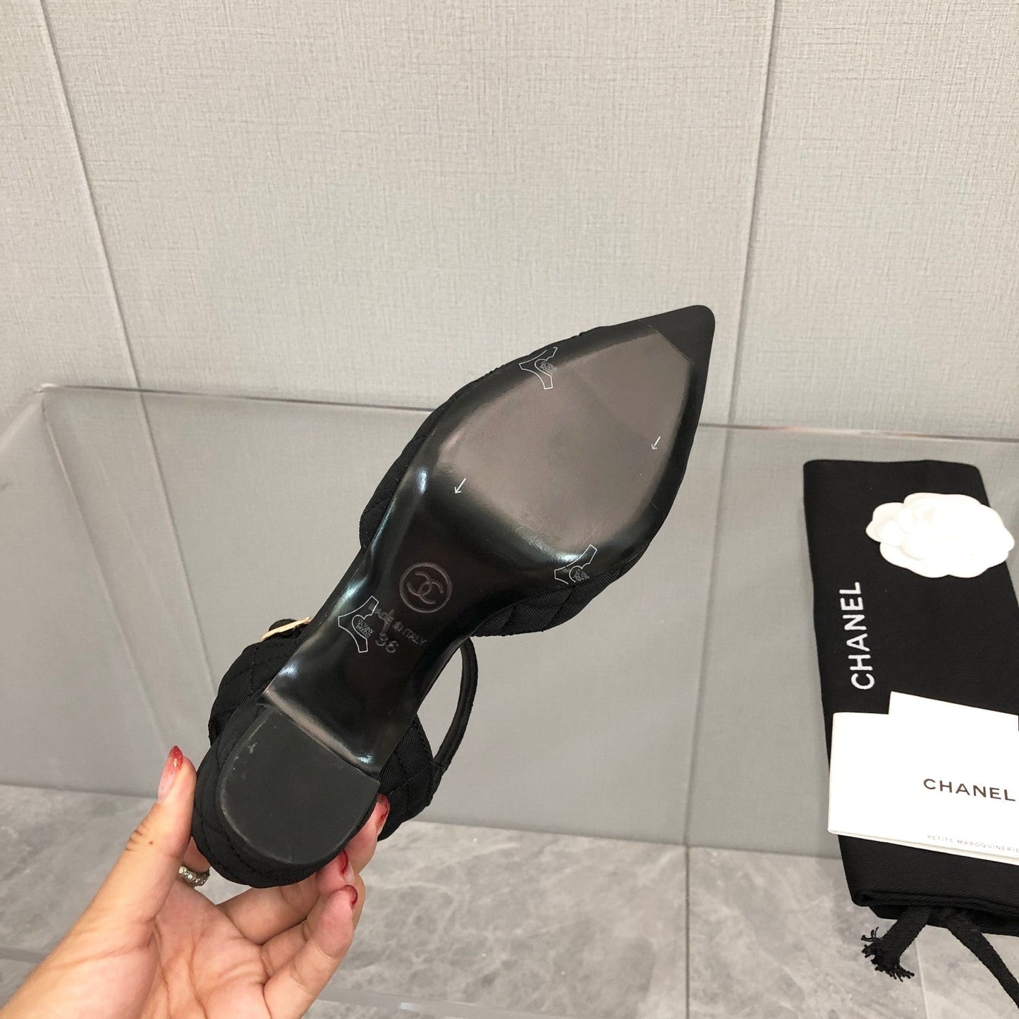 CHANEL 25C 5CM Slingback Flats Black White Fabric 213240