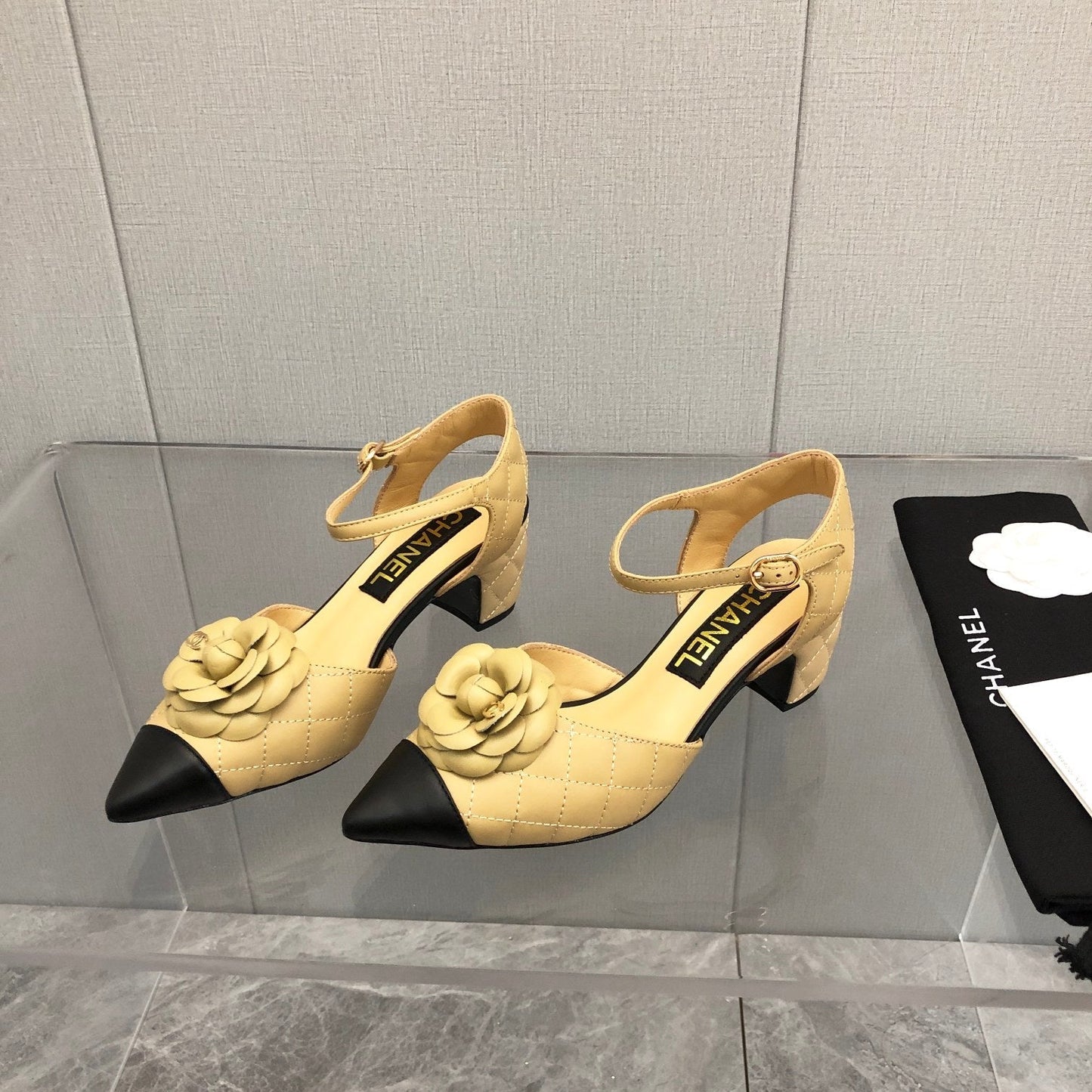 CHANEL 25C 5CM Slingback Flats Buff Yellow Leather 213243