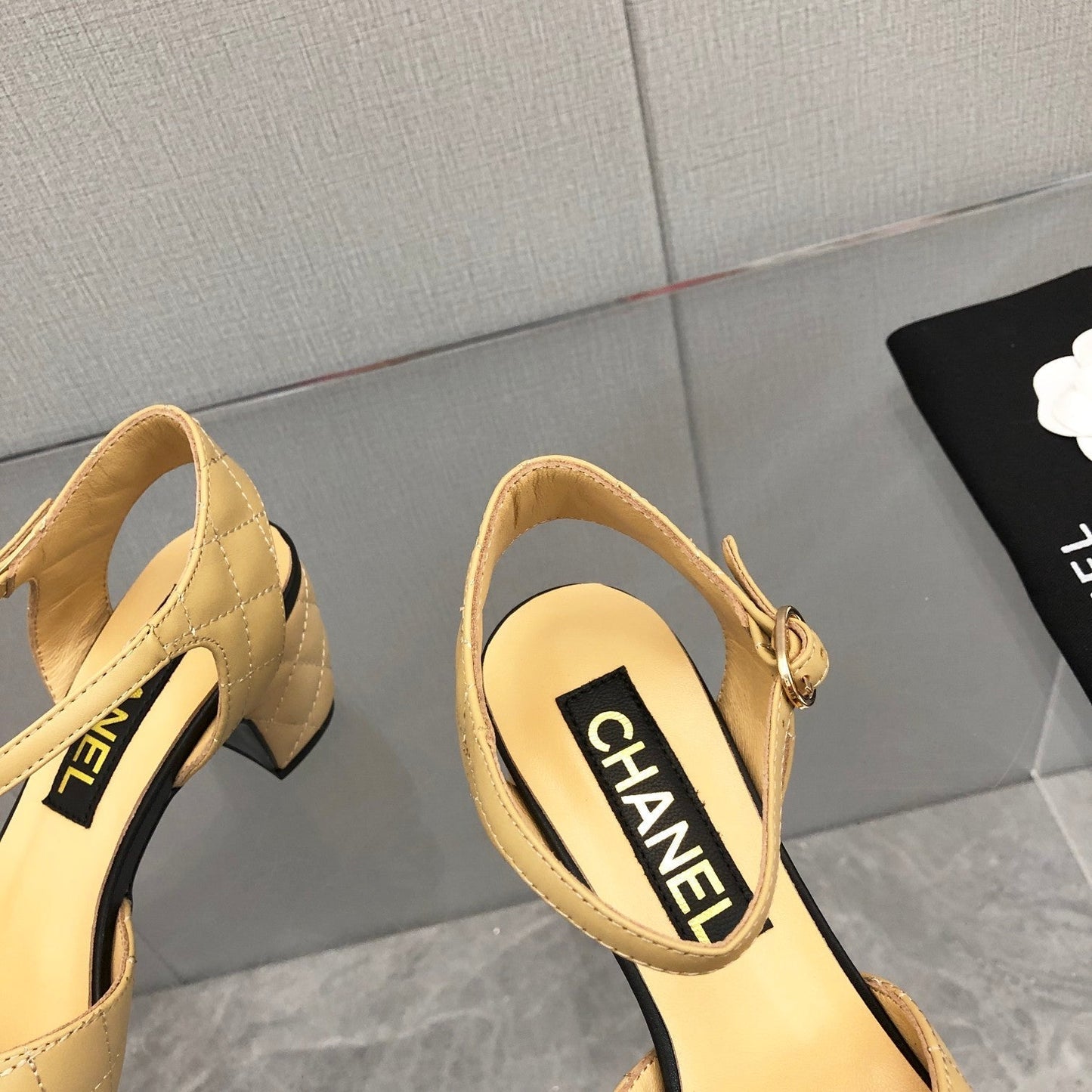 CHANEL 25C 5CM Slingback Flats Buff Yellow Leather 213243