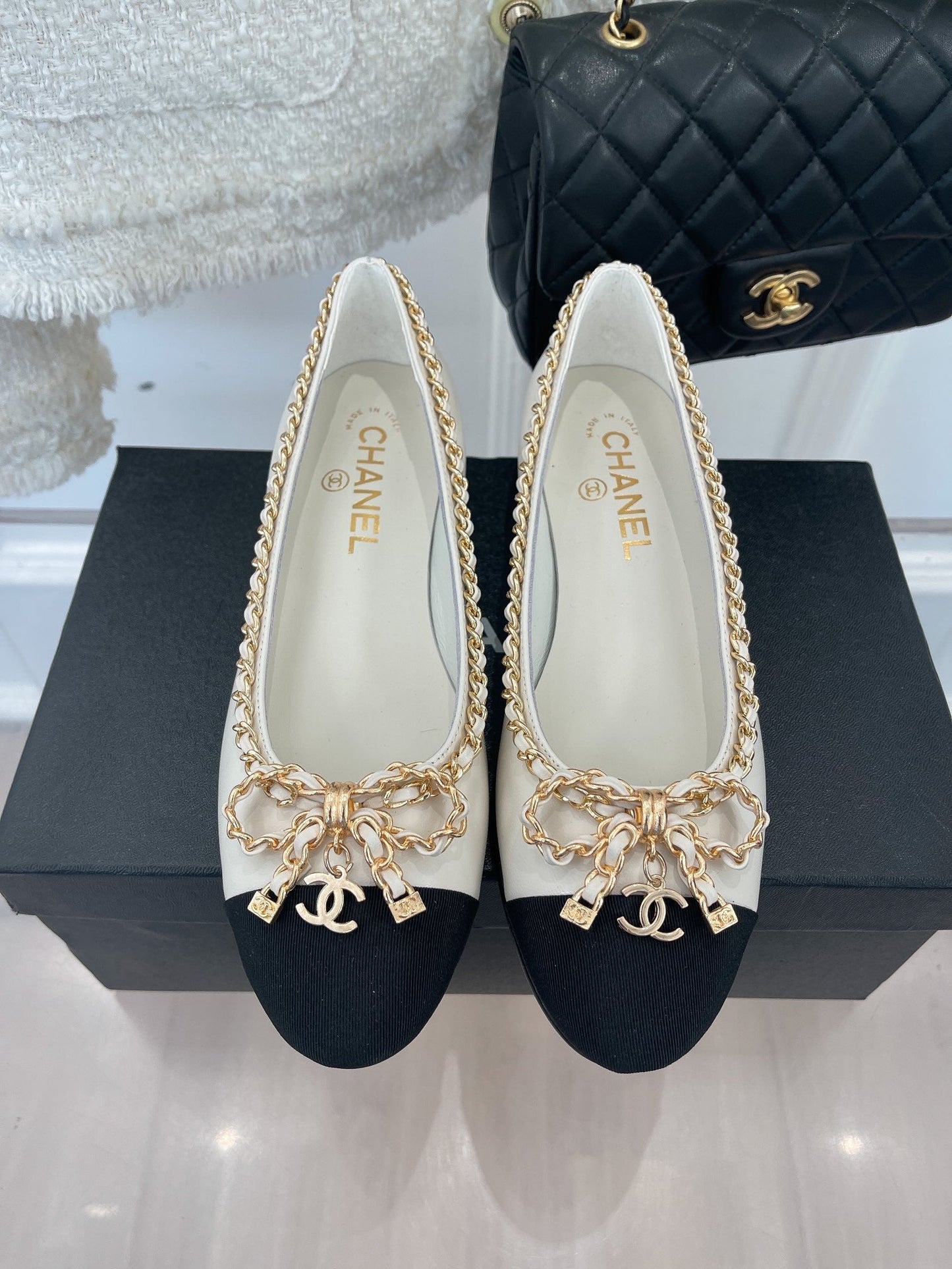 CHANEL Ballet Flats 25mm White Bow Tie Chain Lambskin