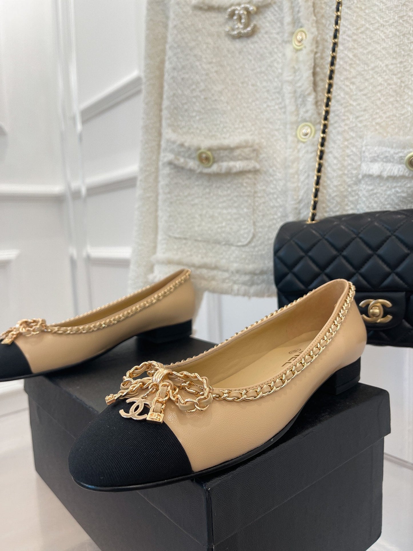CHANEL Ballet Flats 25mm Beige Bow Tie Chain Lambskin