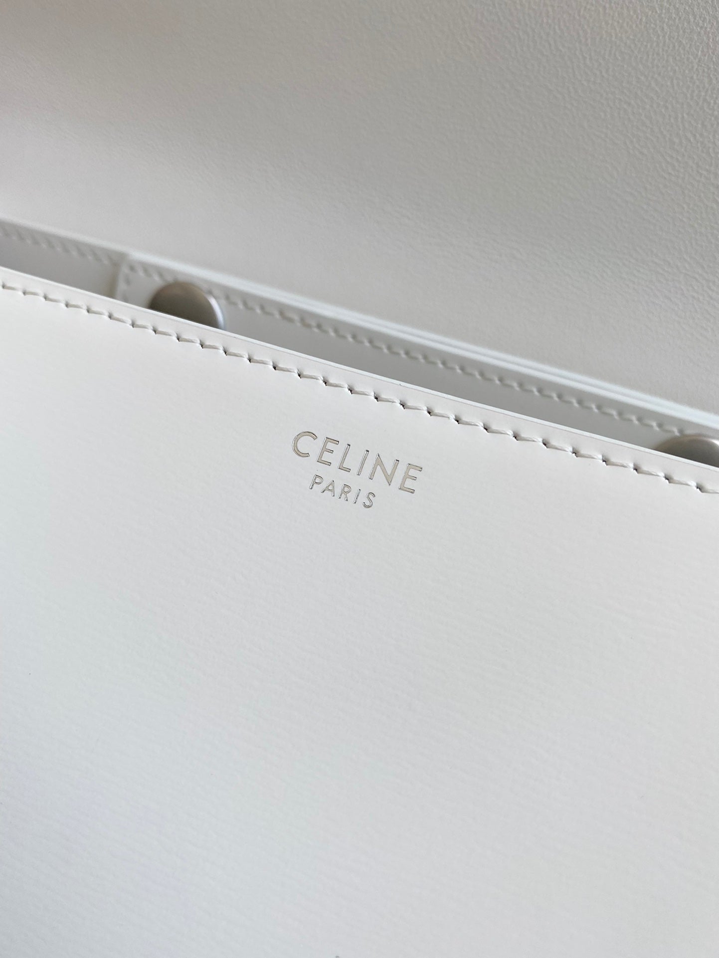 Celine TRAPEZOID UNDERARM TRIPHOME 26 WHITE CALFSKIN