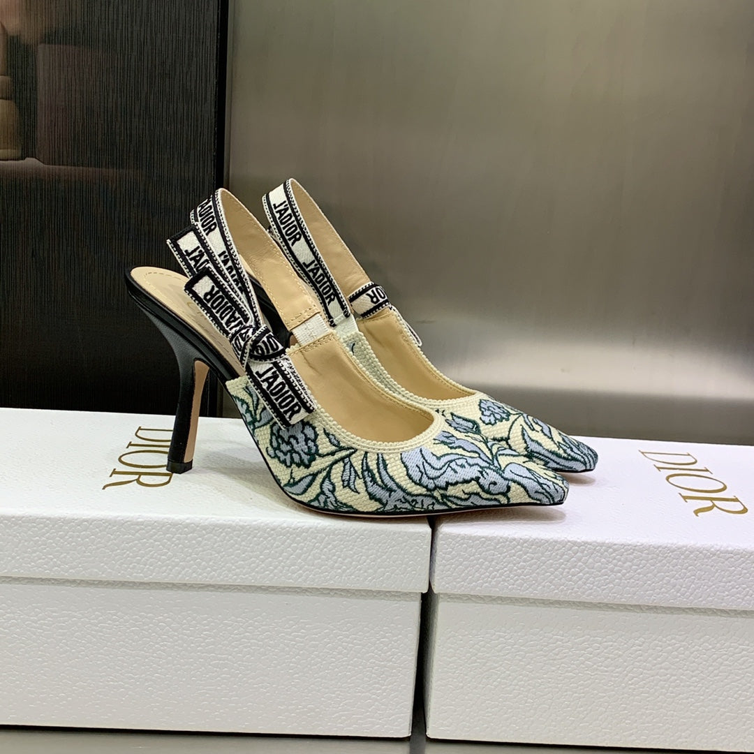 DIOR JA DIOR Slingback Pump 95 Duck Blue Embroidered Cotton with Gold-Tone Metallic Thread