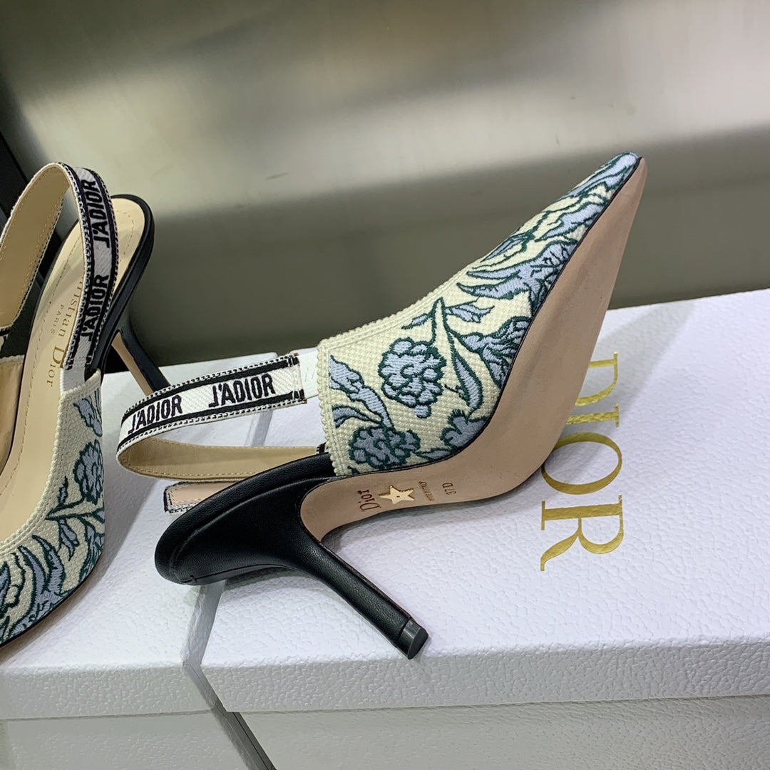 DIOR JA DIOR Slingback Pump 95 Duck Blue Embroidered Cotton with Gold-Tone Metallic Thread