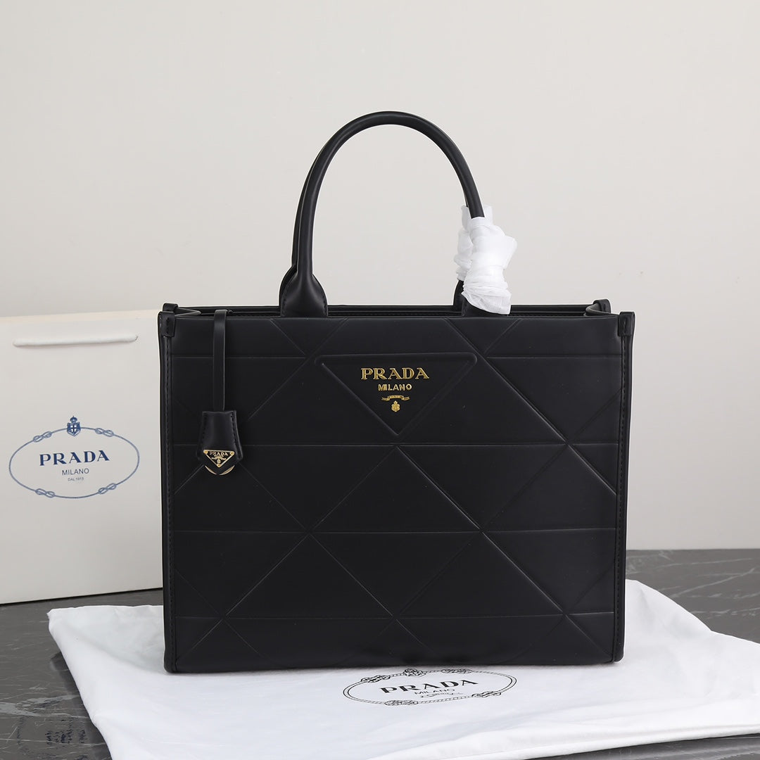 PRADA LARGE 39 TOTE IN BLACK CALFSKIN GOLD HARDWARE