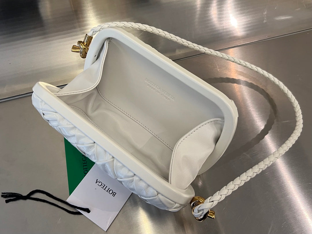 Bottega Veneta KNOT 20 IN WHITE LAMBSKIN WITH CHAIN
