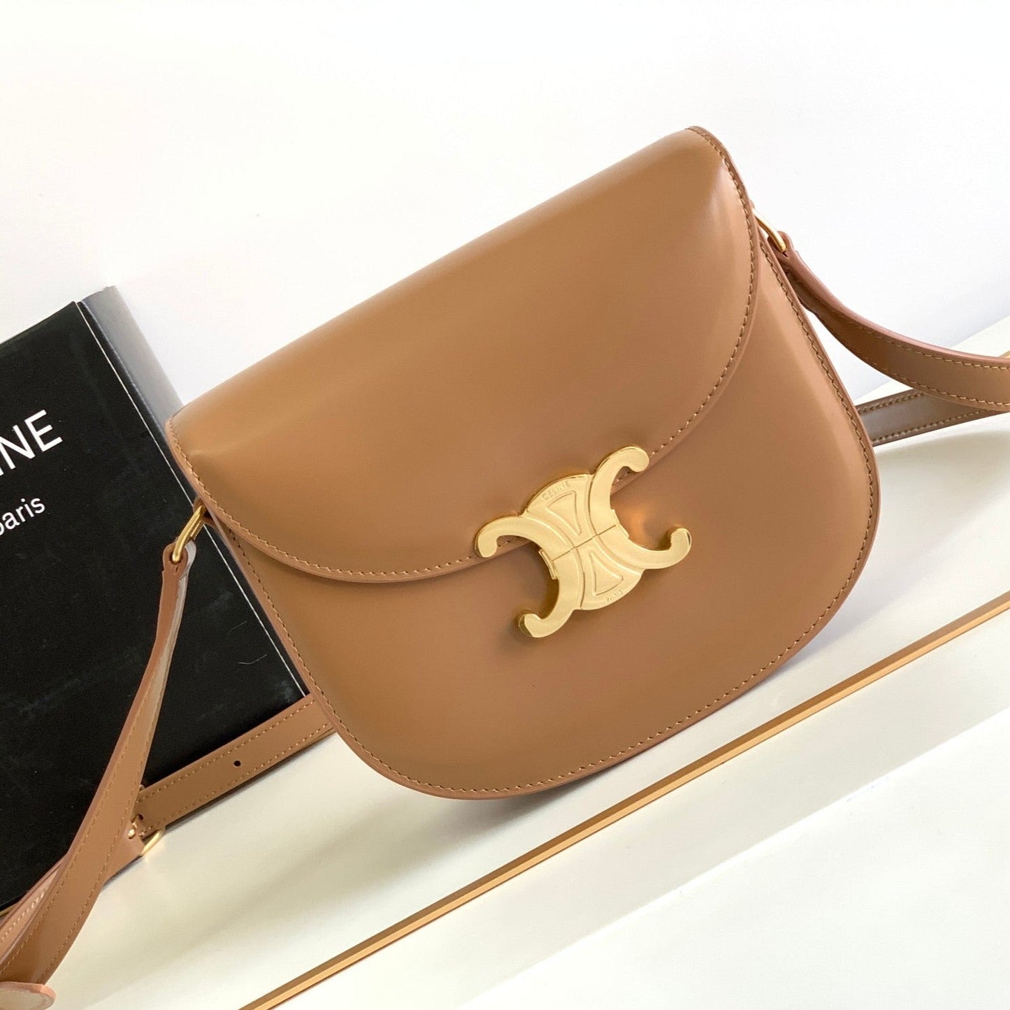 Celine teen besace triomphe 18.5 brown calfskin