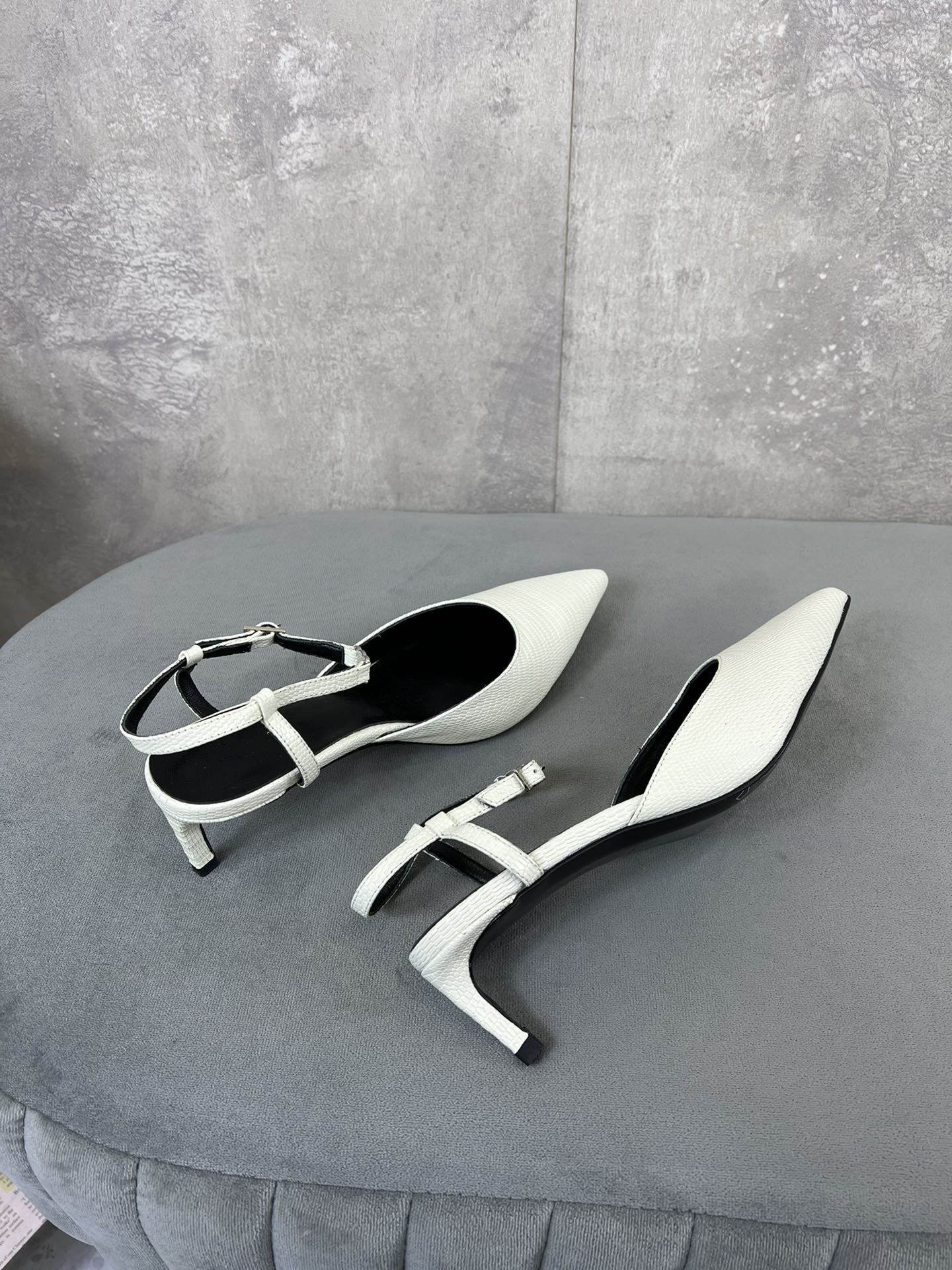 Celine cl kitten with strap 45 white lizard stamped calfskin