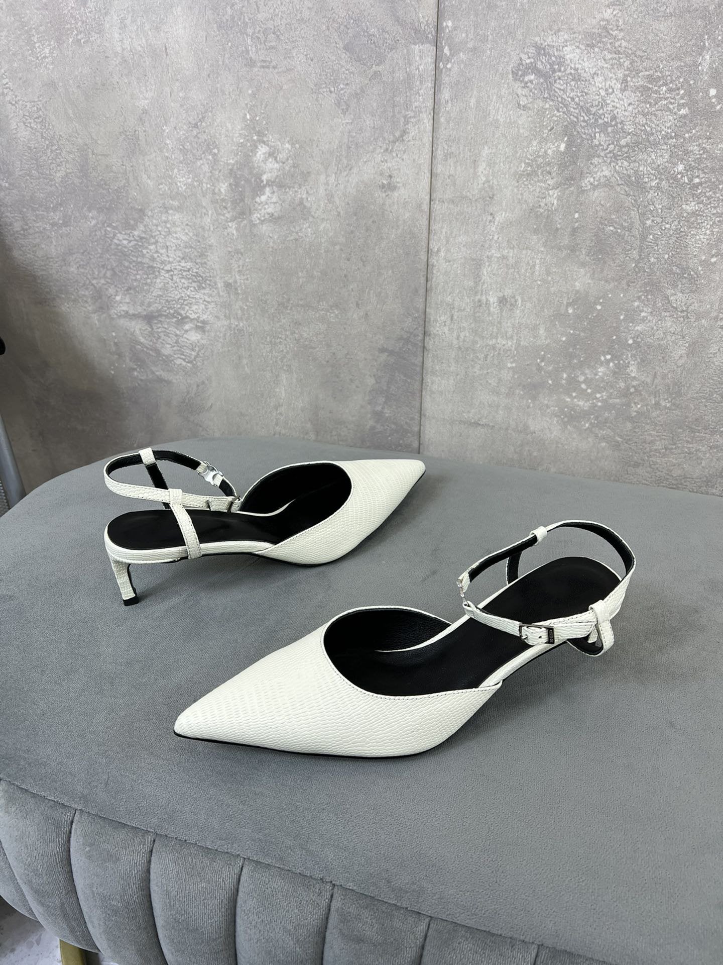 Celine cl kitten with strap 45 white lizard stamped calfskin