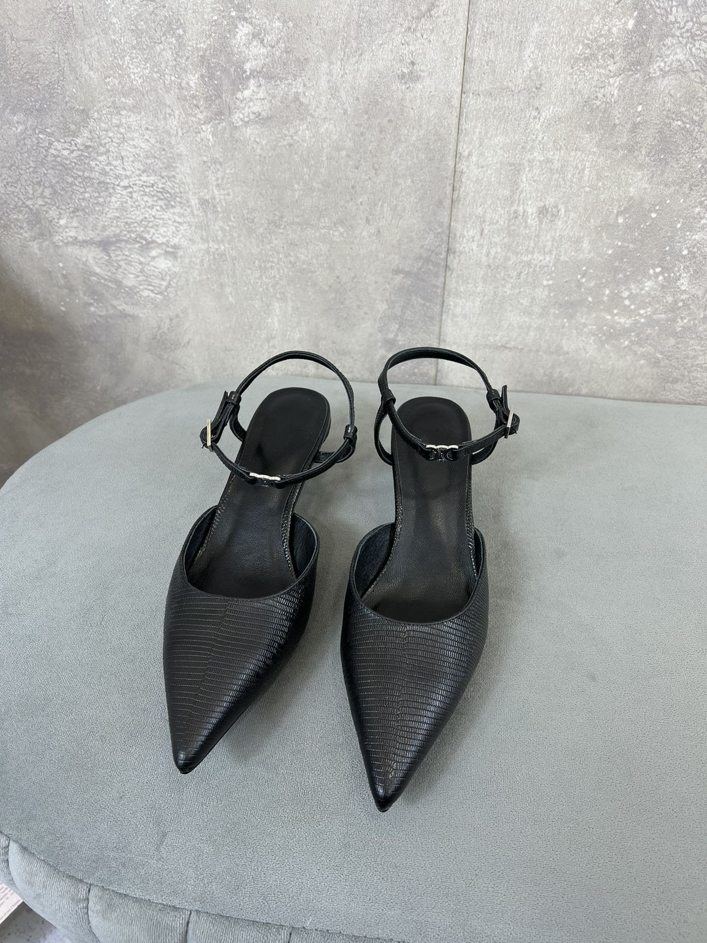 Celine cl kitten with strap 45 black lizard stamped calfskin