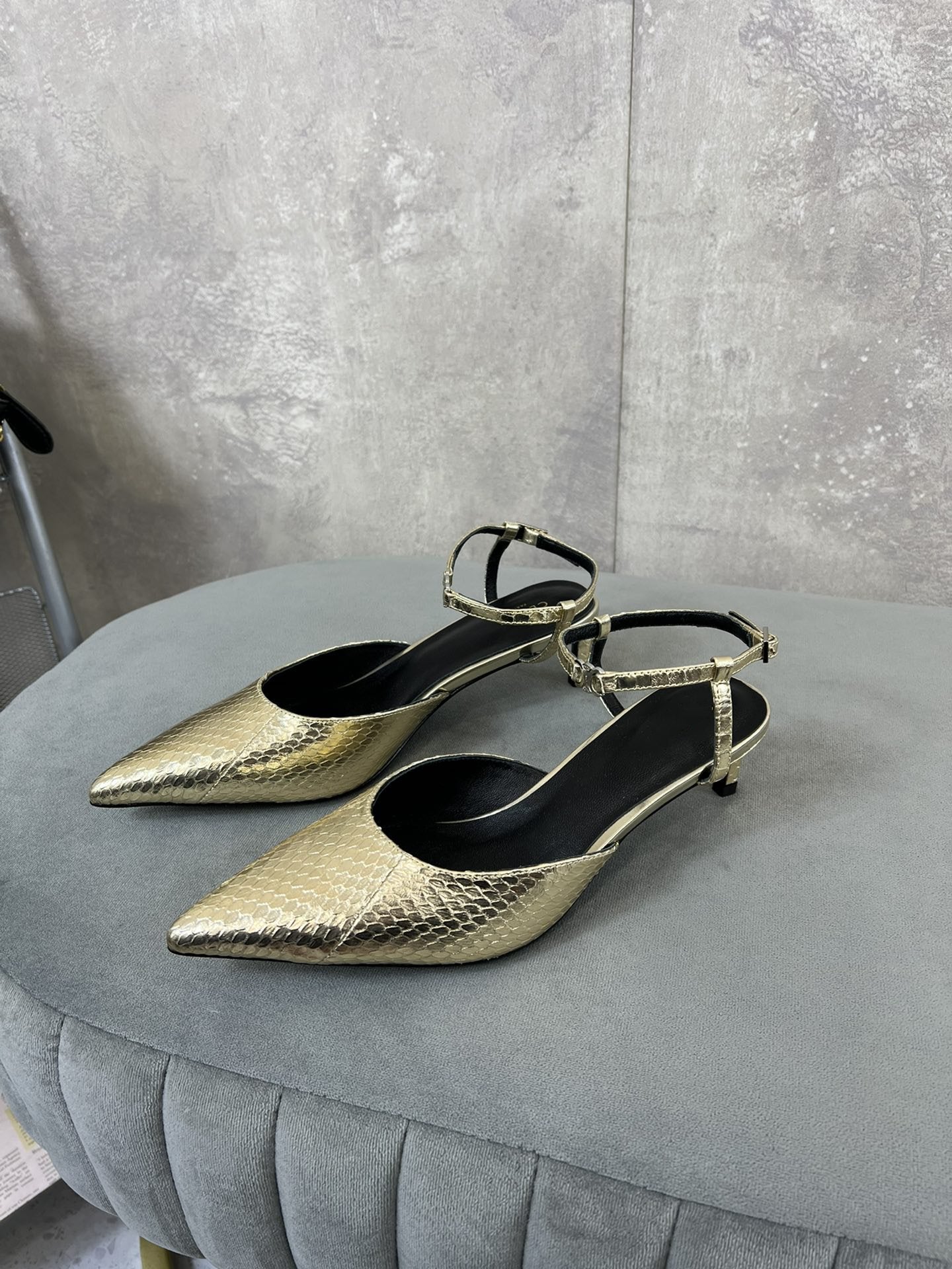 Celine cl kitten with strap 45 gold lizard stamped metalized calfskin