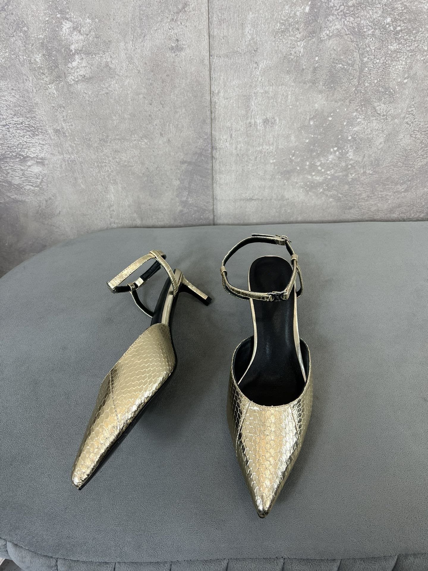 Celine cl kitten with strap 45 gold lizard stamped metalized calfskin
