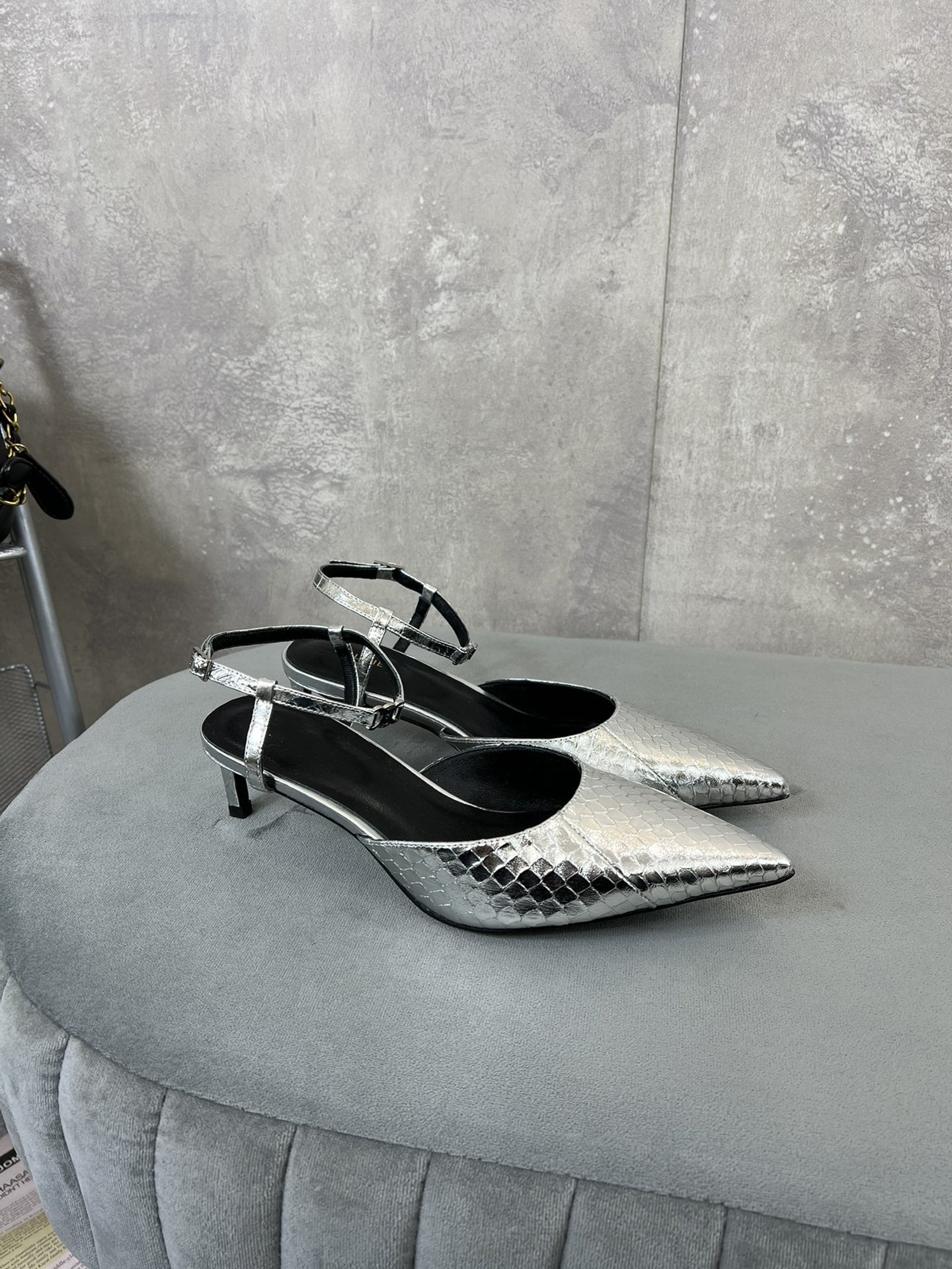 Celine cl kitten with strap 45 platinum lizard stamped metalized calfskin