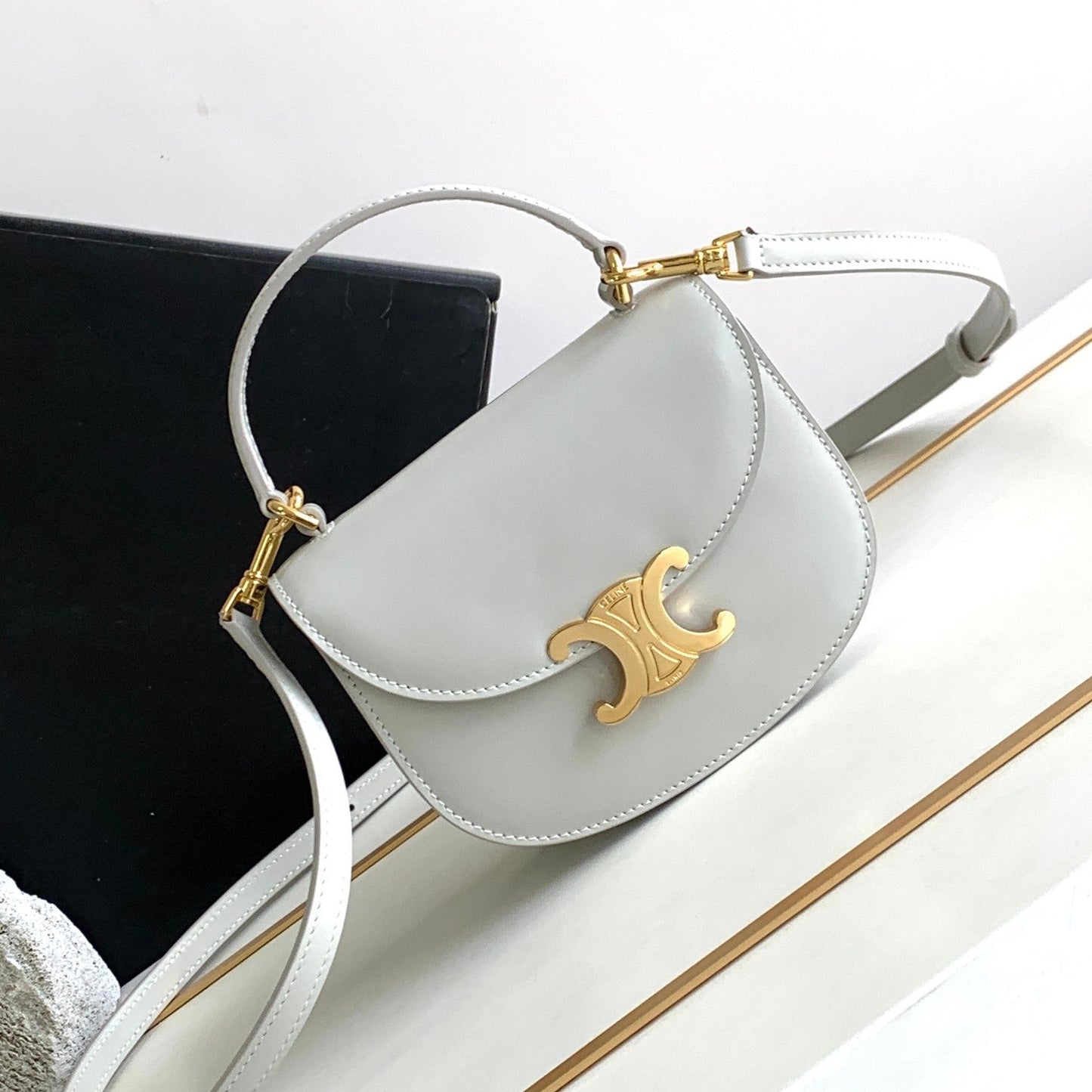 Celine TEEN CHAIN BESACE TRIOMPHE 15.5CM GREY CALFSKIN