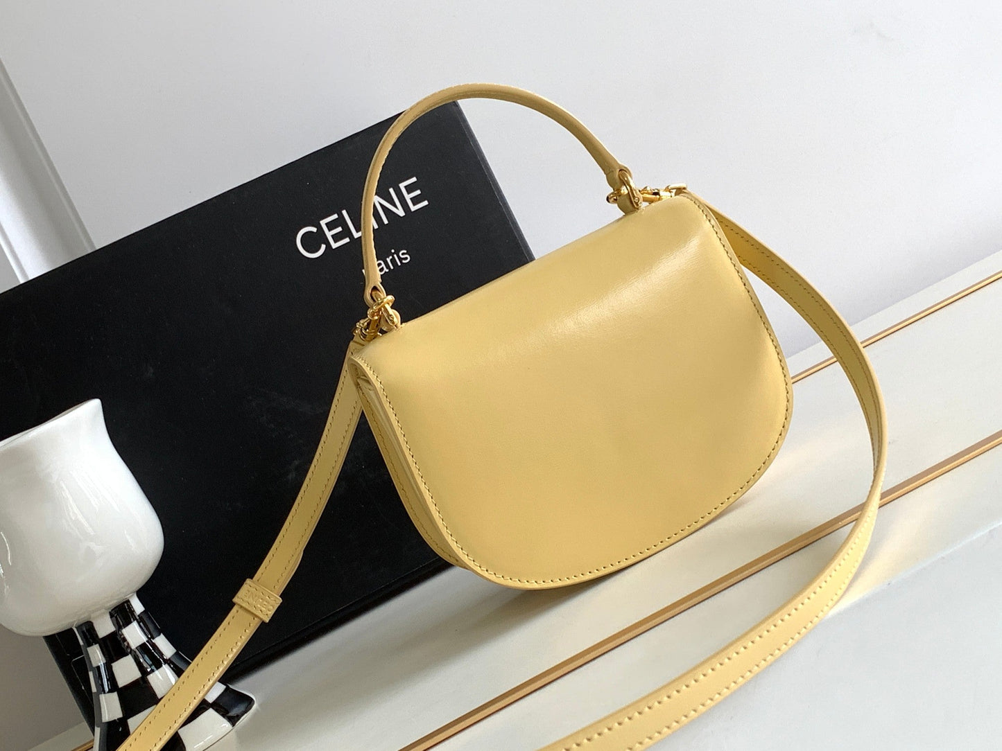 Celine TEEN CHAIN BESACE TRIOMPHE 15.5CM YELLOW CALFSKIN