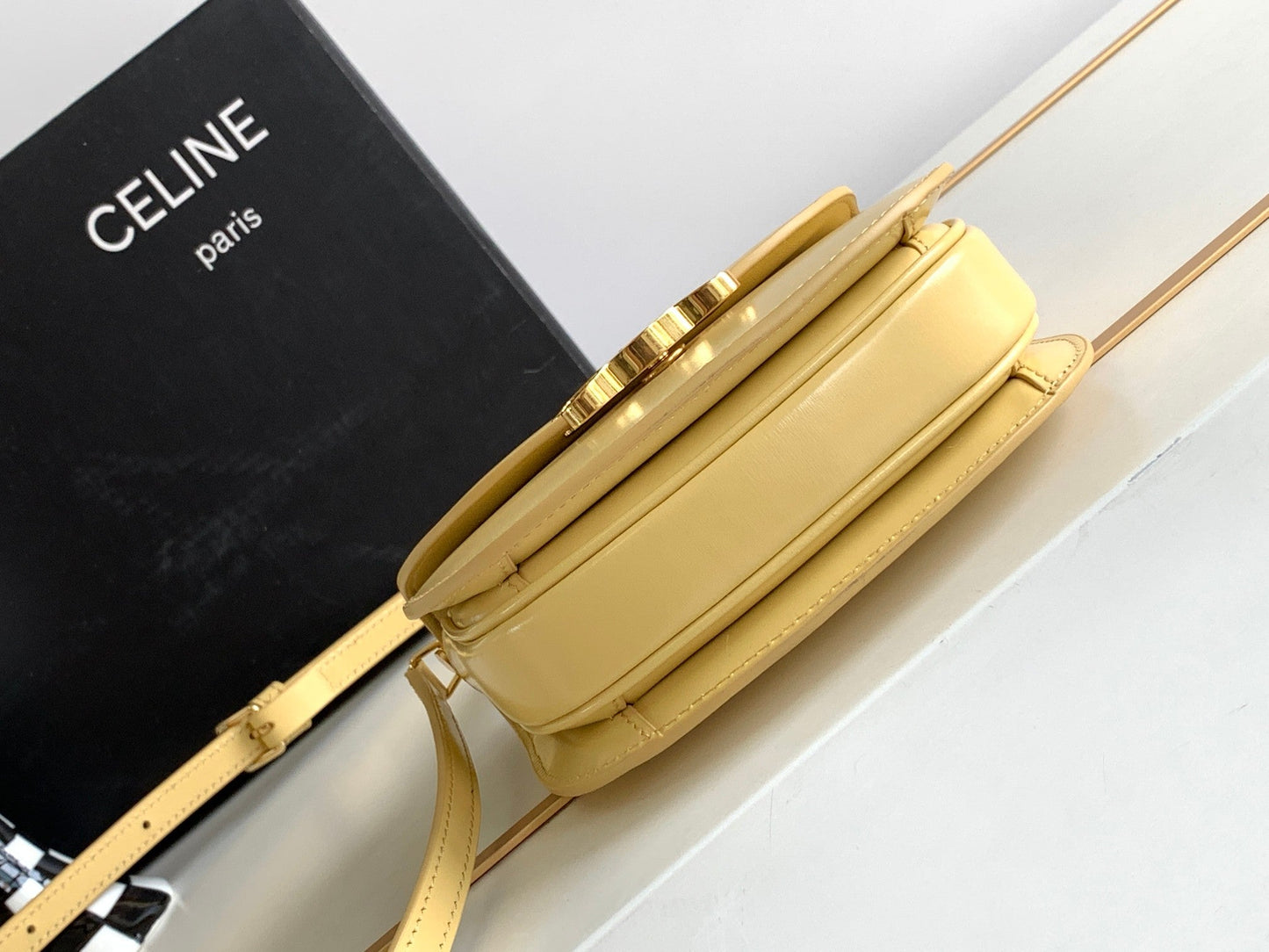 Celine TEEN CHAIN BESACE TRIOMPHE 15.5CM YELLOW CALFSKIN