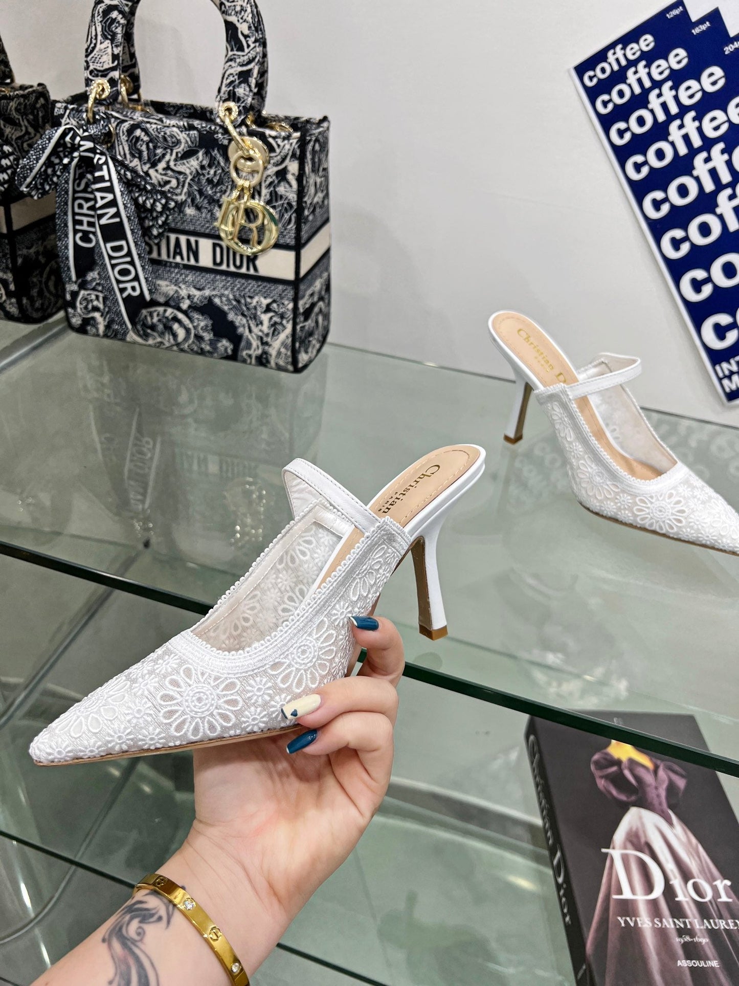 DIOR pump 95 transparent mesh embroidered white flower moitif
