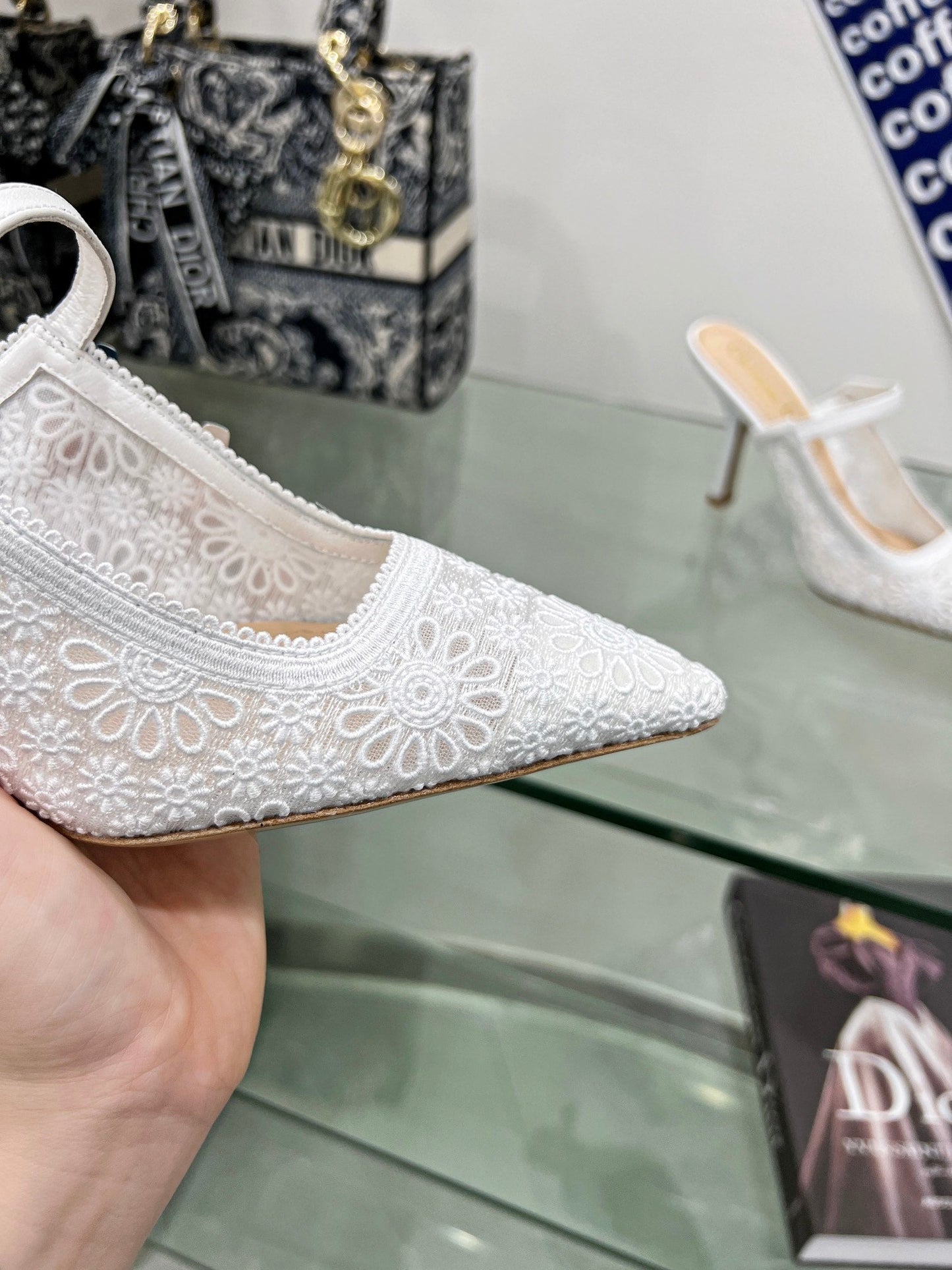 DIOR pump 95 transparent mesh embroidered white flower moitif