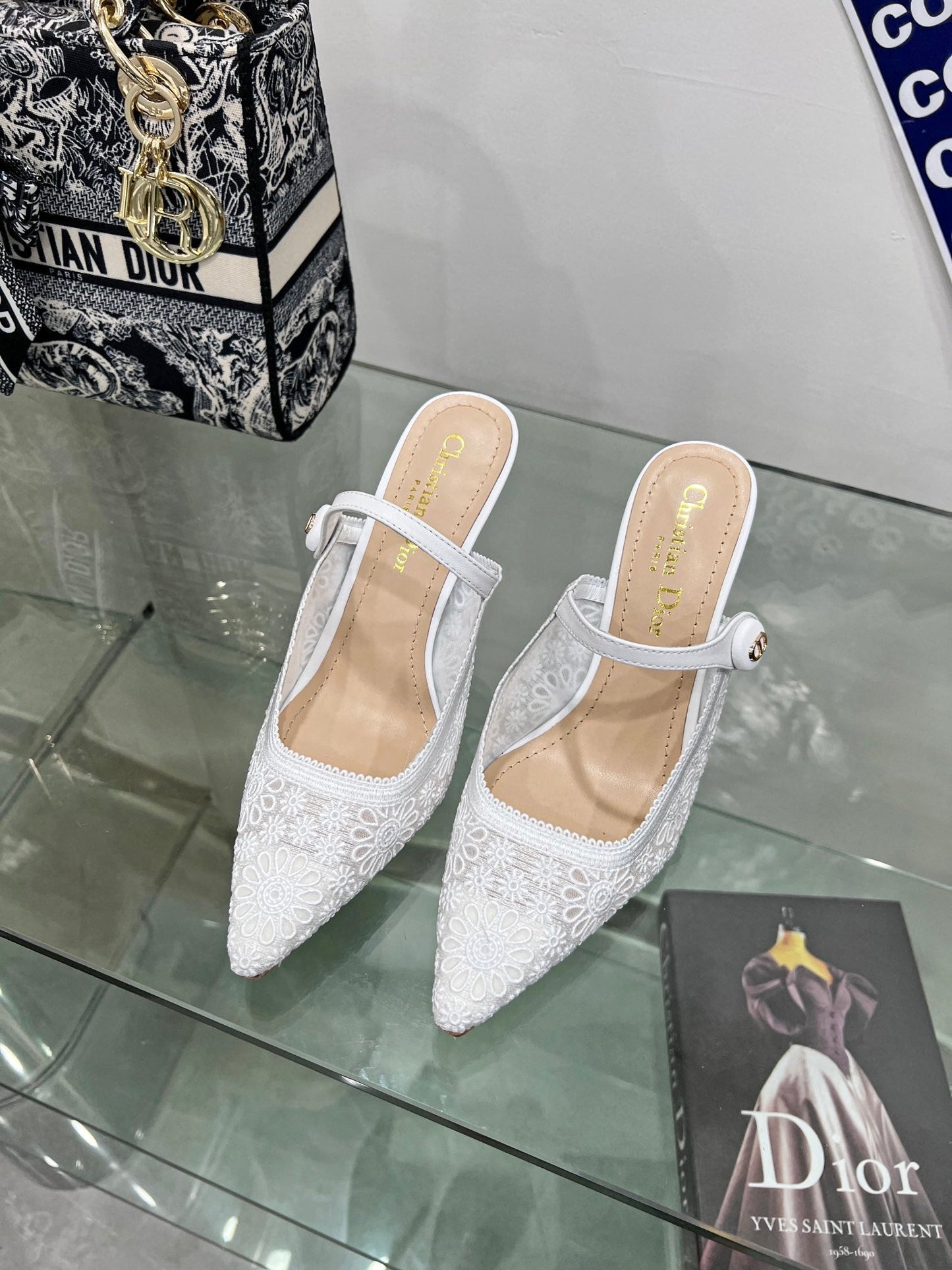 DIOR pump 95 transparent mesh embroidered white flower moitif