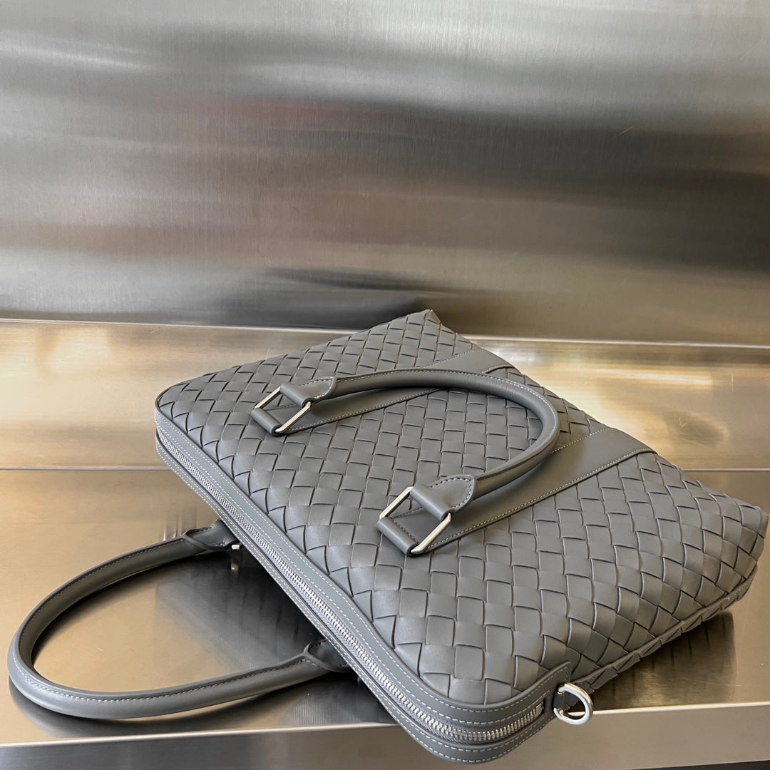 Bottega Veneta SLIM INTRECCIATO BRIEFCASE 36 GREY CALFSKIN