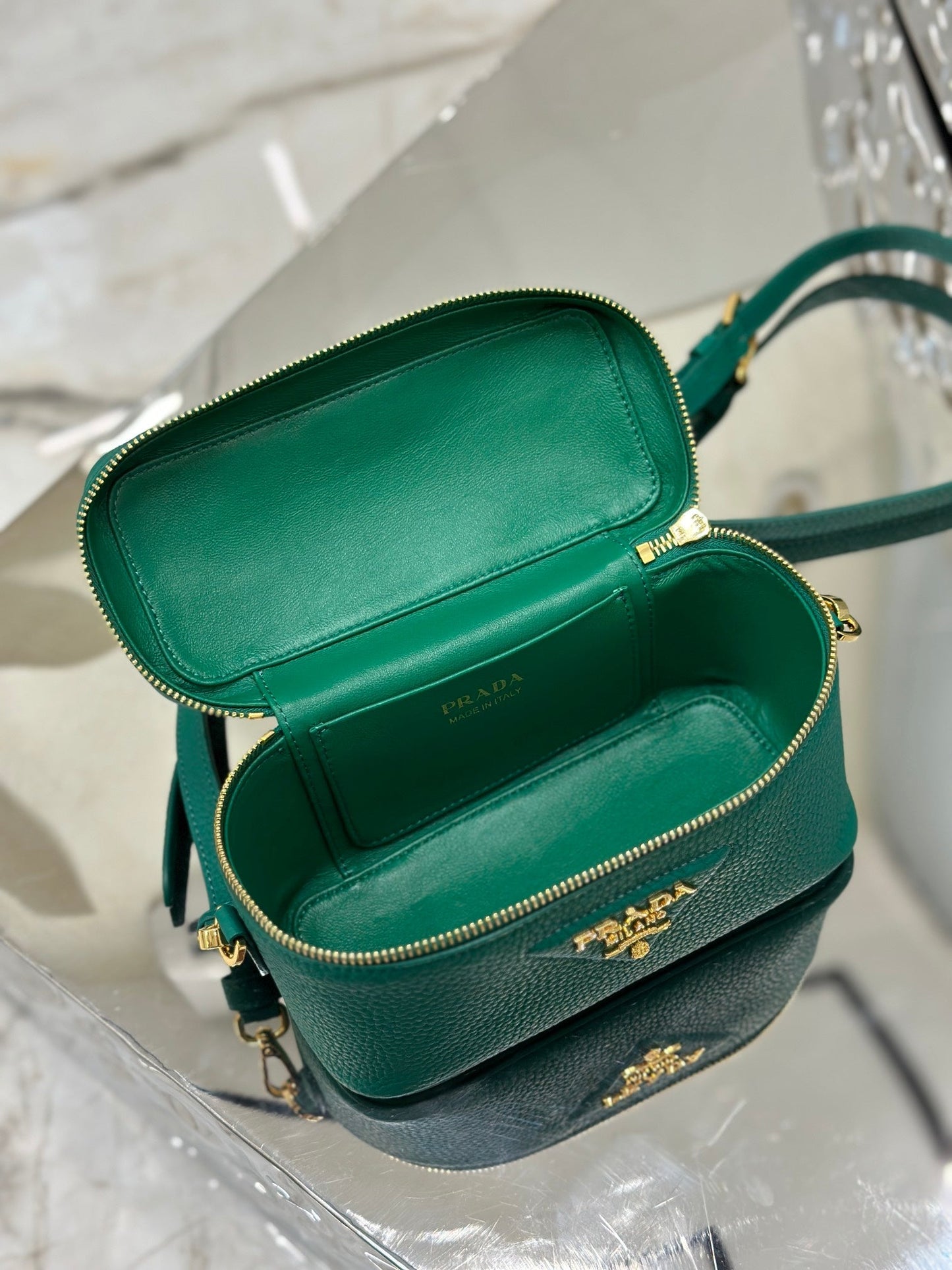 PRADA VANITY CASE 18 IN EMERALD GREEN GRAINED CALFSKIN GOLD HARDWARE