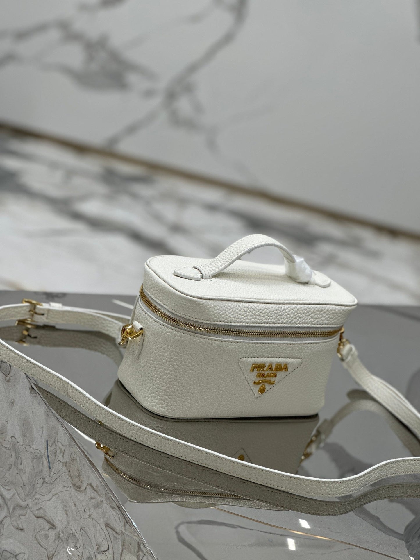 PRADA VANITY CASE 18 IN WHITE GRAINED CALFSKIN GOLD HARDWARE