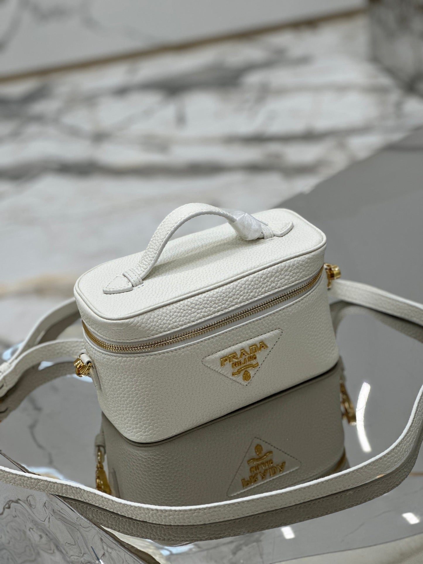 PRADA VANITY CASE 18 IN WHITE GRAINED CALFSKIN GOLD HARDWARE