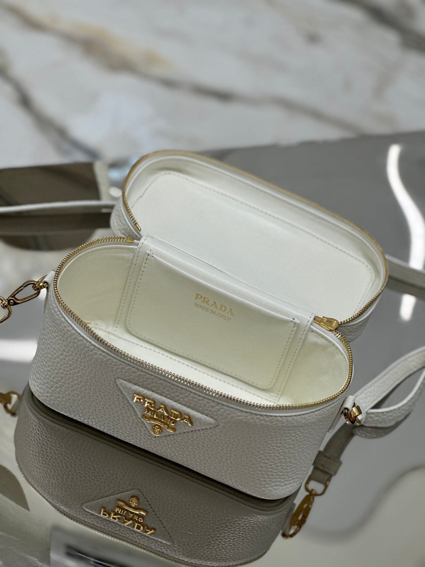PRADA VANITY CASE 18 IN WHITE GRAINED CALFSKIN GOLD HARDWARE
