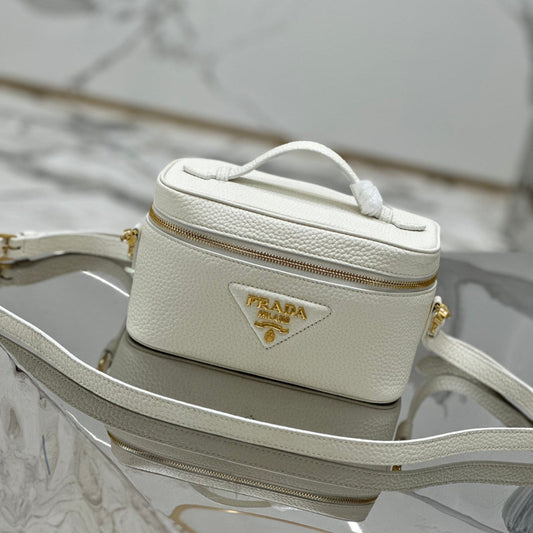 PRADA VANITY CASE 18 IN WHITE GRAINED CALFSKIN GOLD HARDWARE