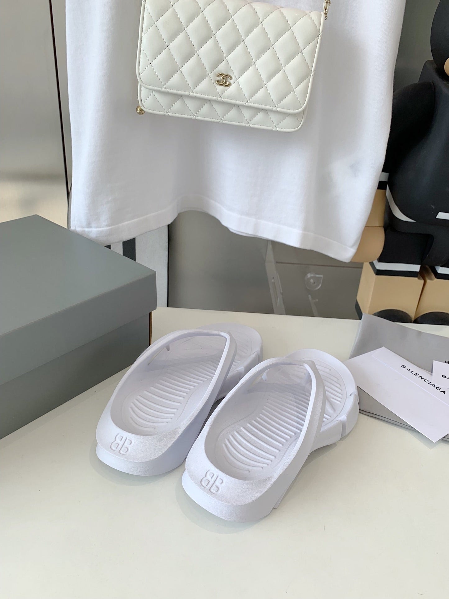 Balanciaga THONG SANDALS IN WHITE RUBBER