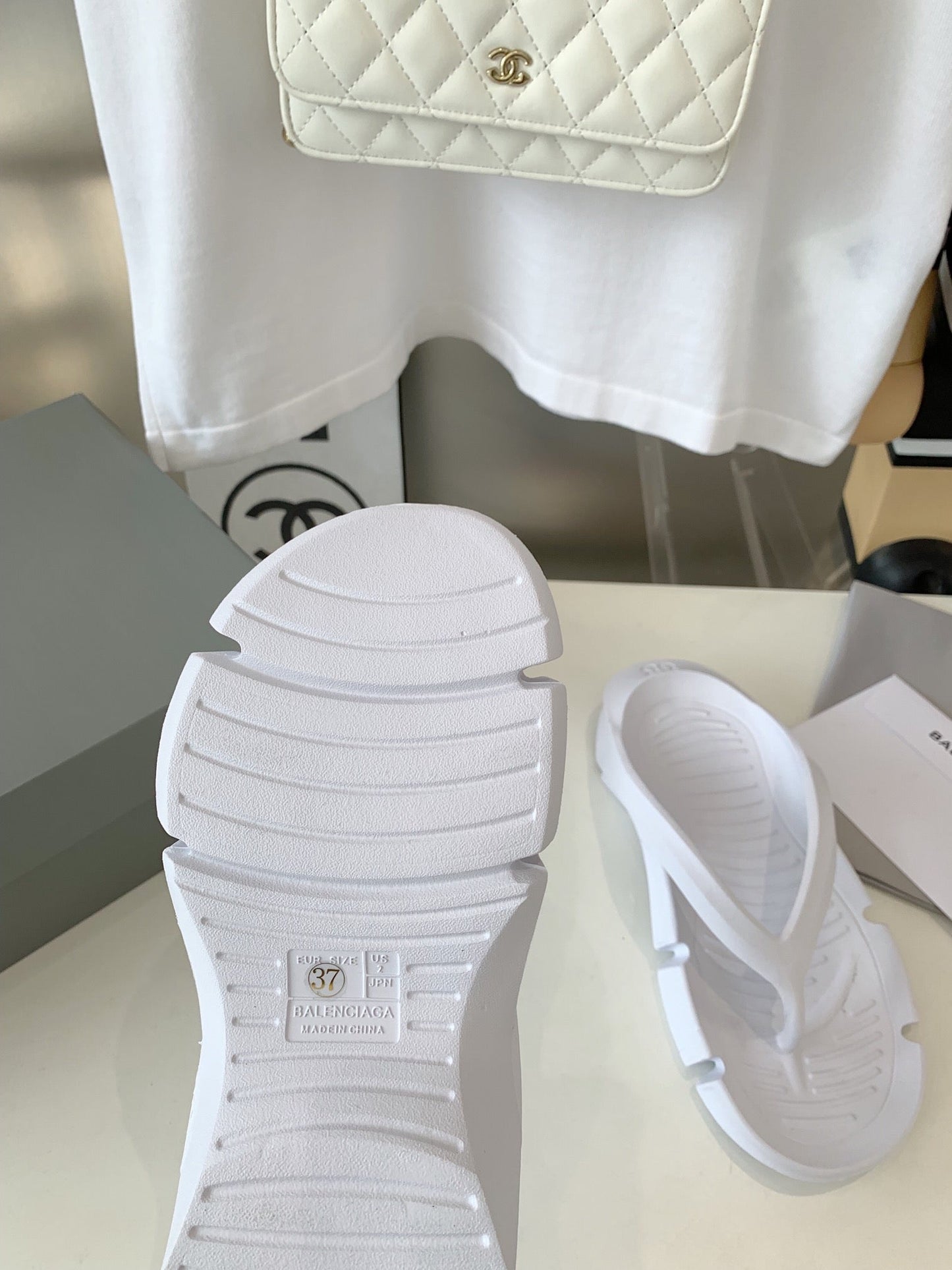 Balanciaga THONG SANDALS IN WHITE RUBBER