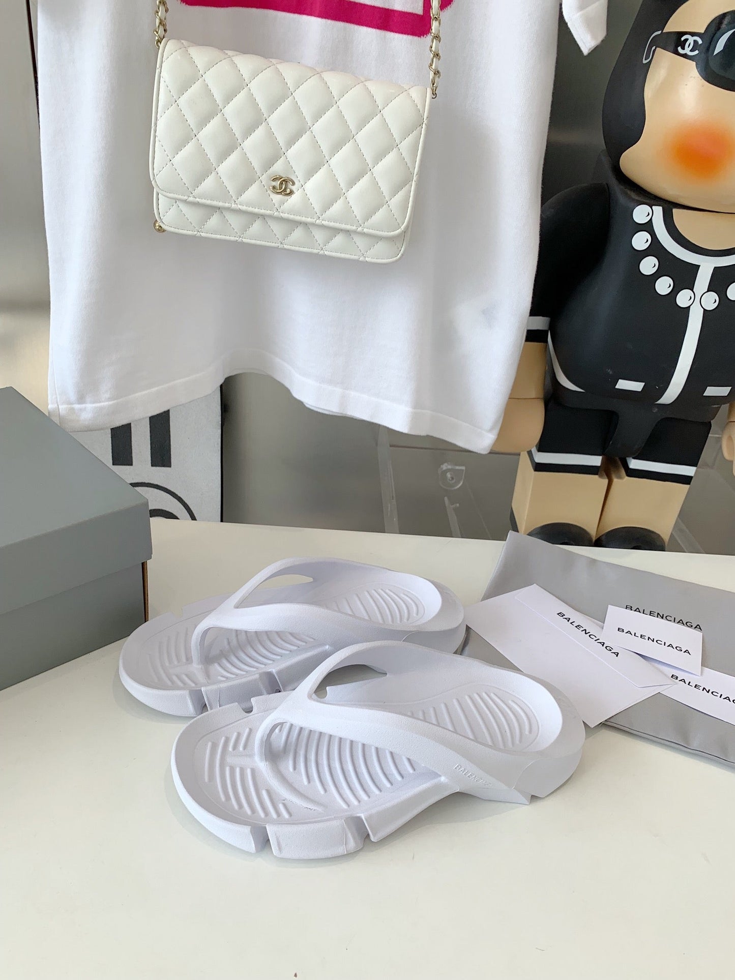 Balanciaga THONG SANDALS IN WHITE RUBBER