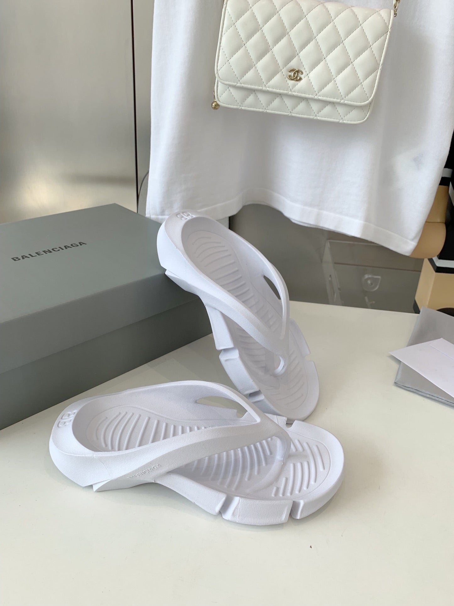 Balanciaga THONG SANDALS IN WHITE RUBBER