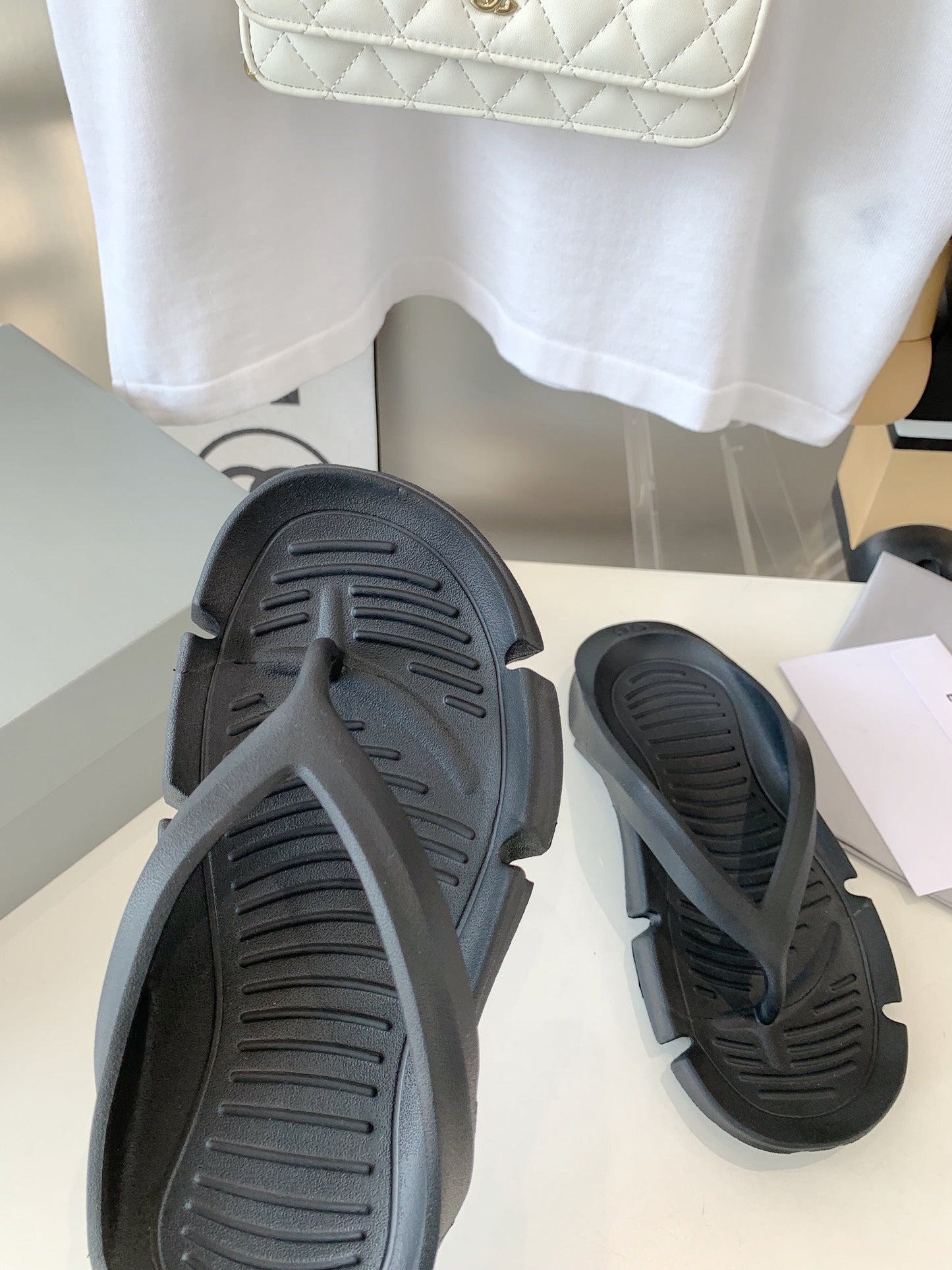 Balanciaga THONG SANDALS IN BLACK RUBBER