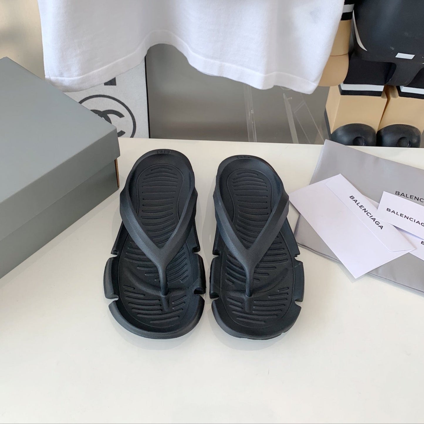Balanciaga THONG SANDALS IN BLACK RUBBER