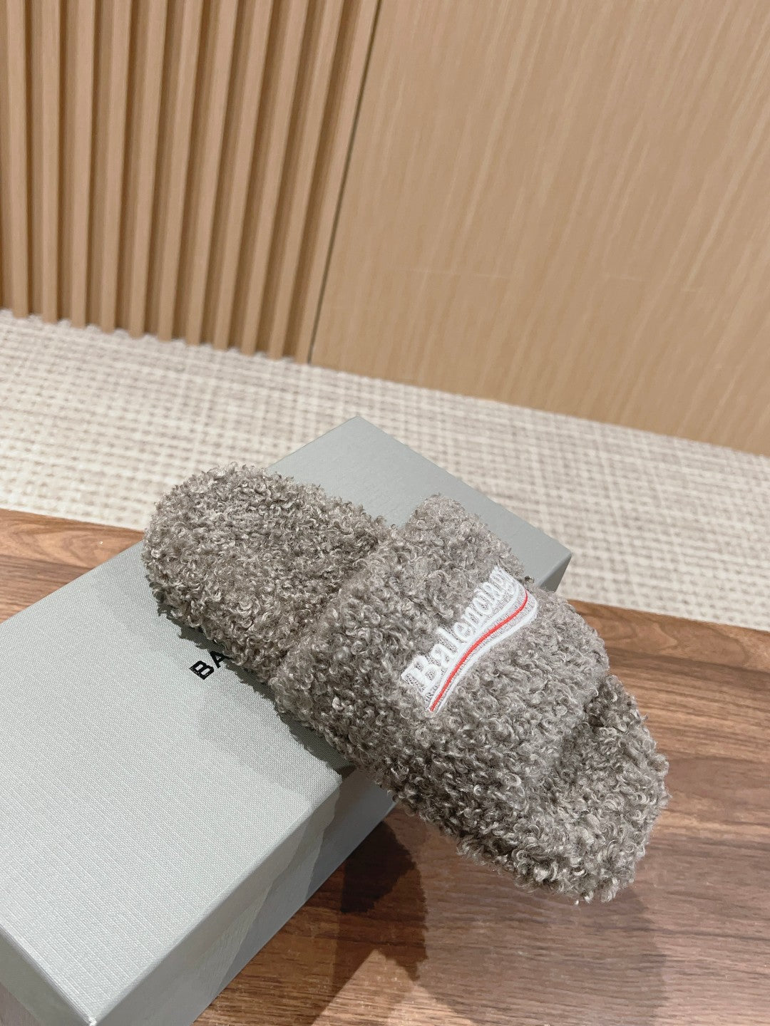 Balanciaga FURRY SLIDES IN GRAY CURLY SHEARLING